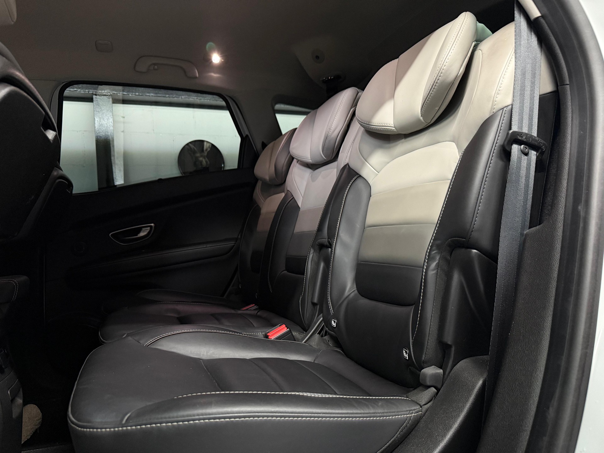 RENAULT Scénic 1.3 16V Turbo Initiale Paris EDC-image-19