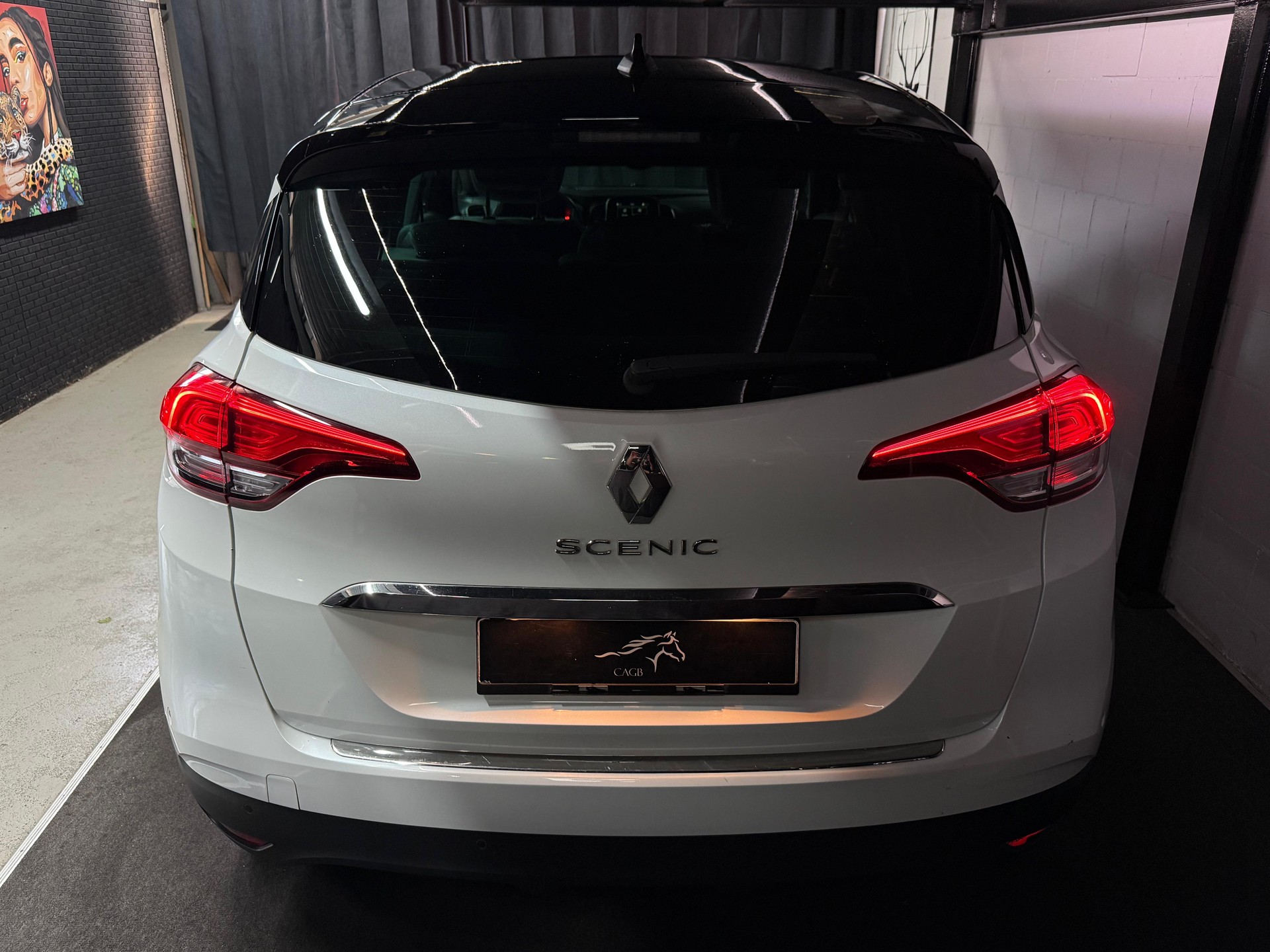 RENAULT Scénic 1.3 16V Turbo Initiale Paris EDC-image-5