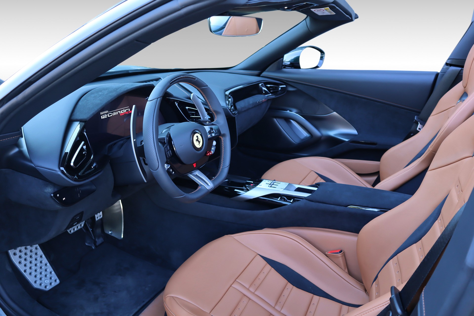 FERRARI 12 Cilindri Spider-image-10