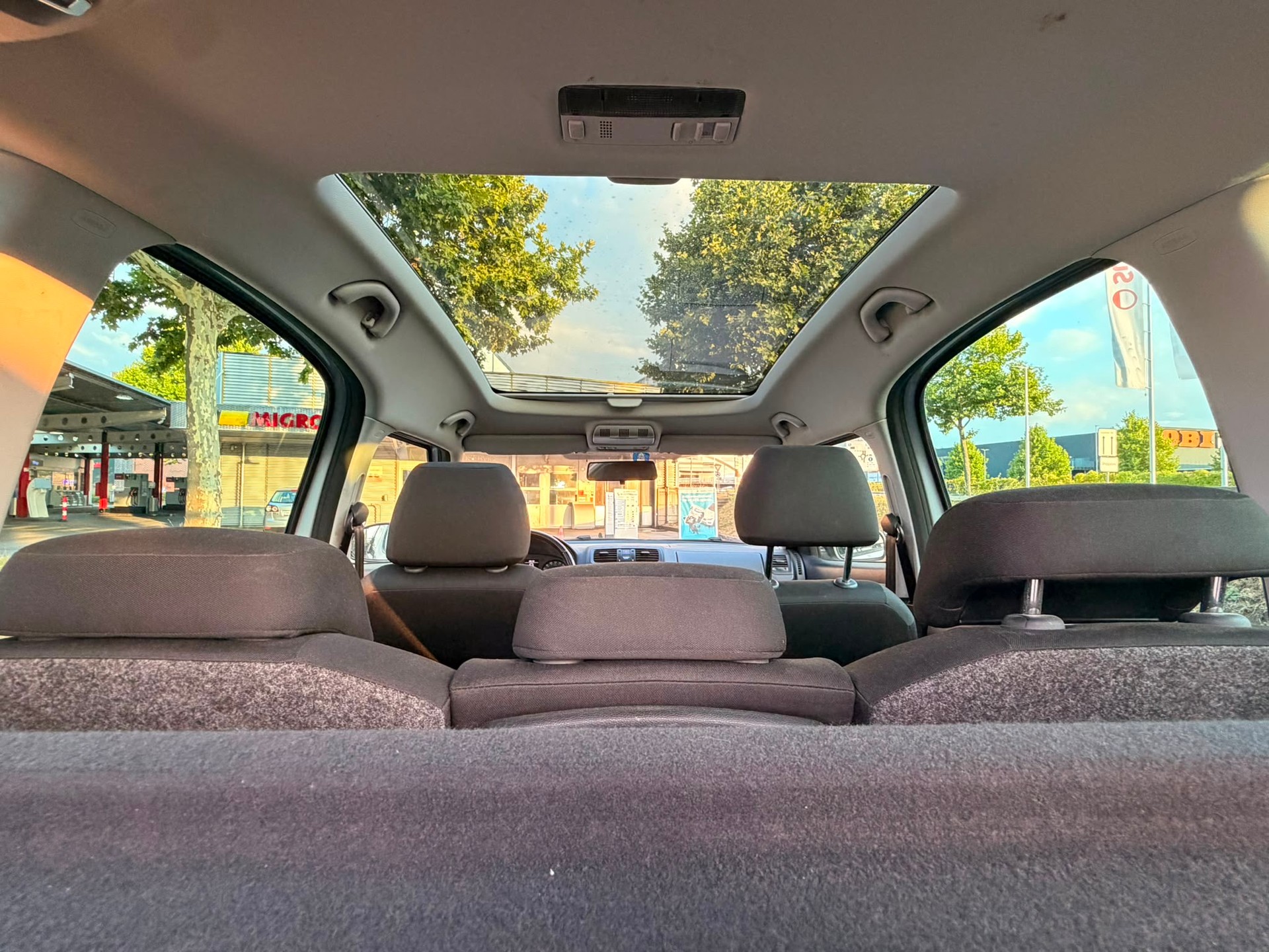 SKODA Roomster 1.2 TSI Elegance DSG-image-8