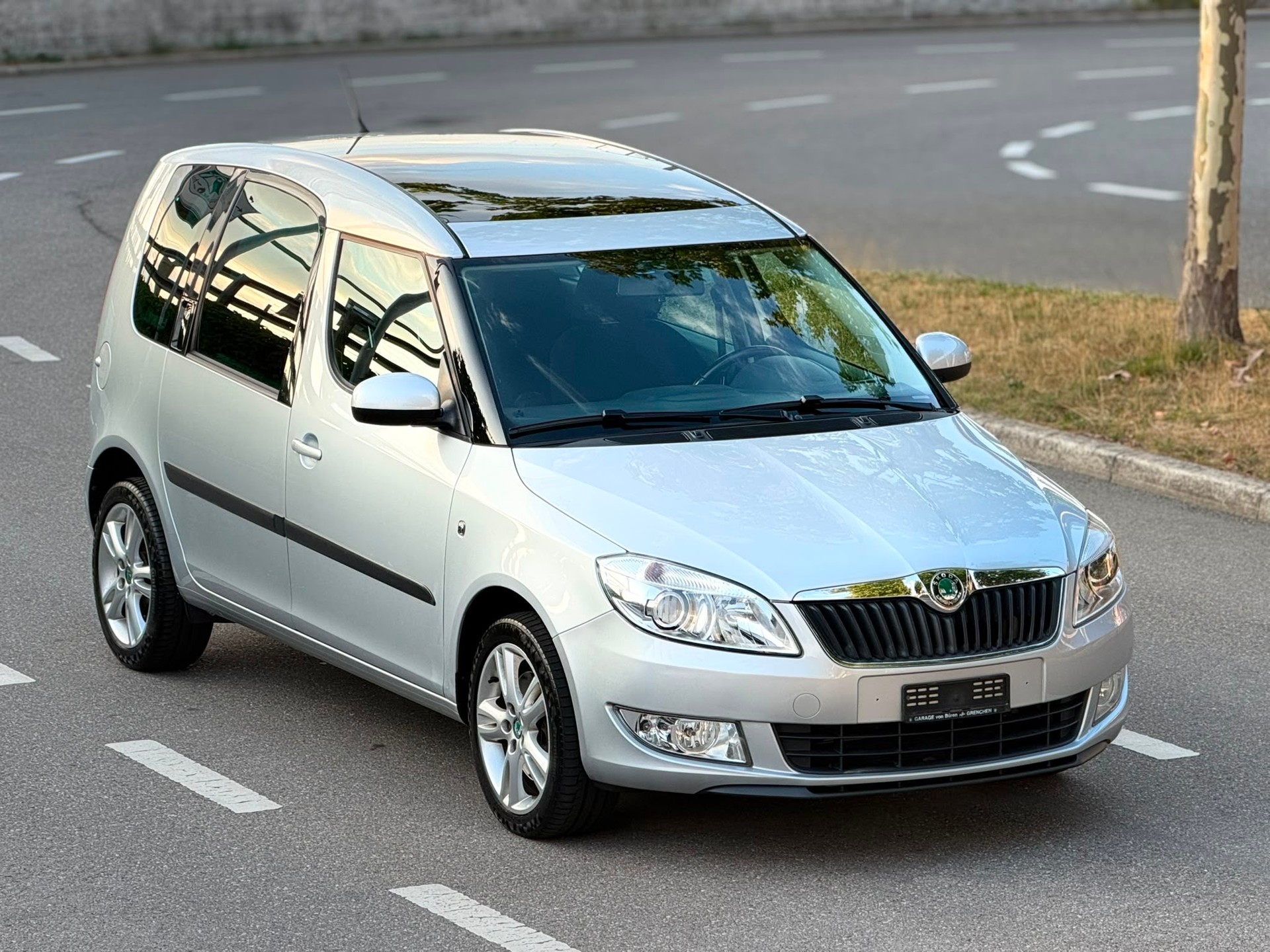 SKODA Roomster 1.2 TSI Elegance DSG-image-3