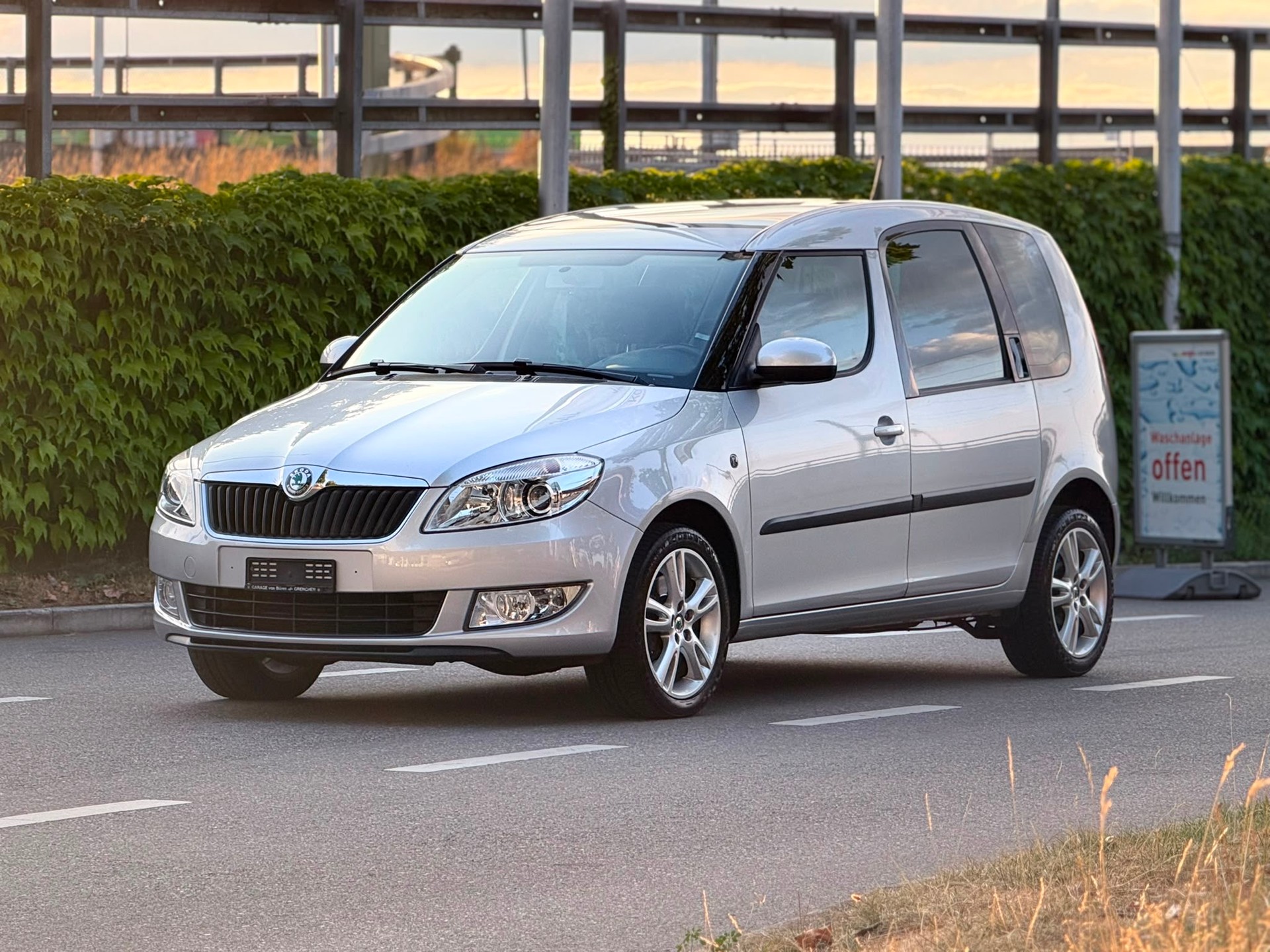 SKODA Roomster 1.2 TSI Elegance DSG-image-2