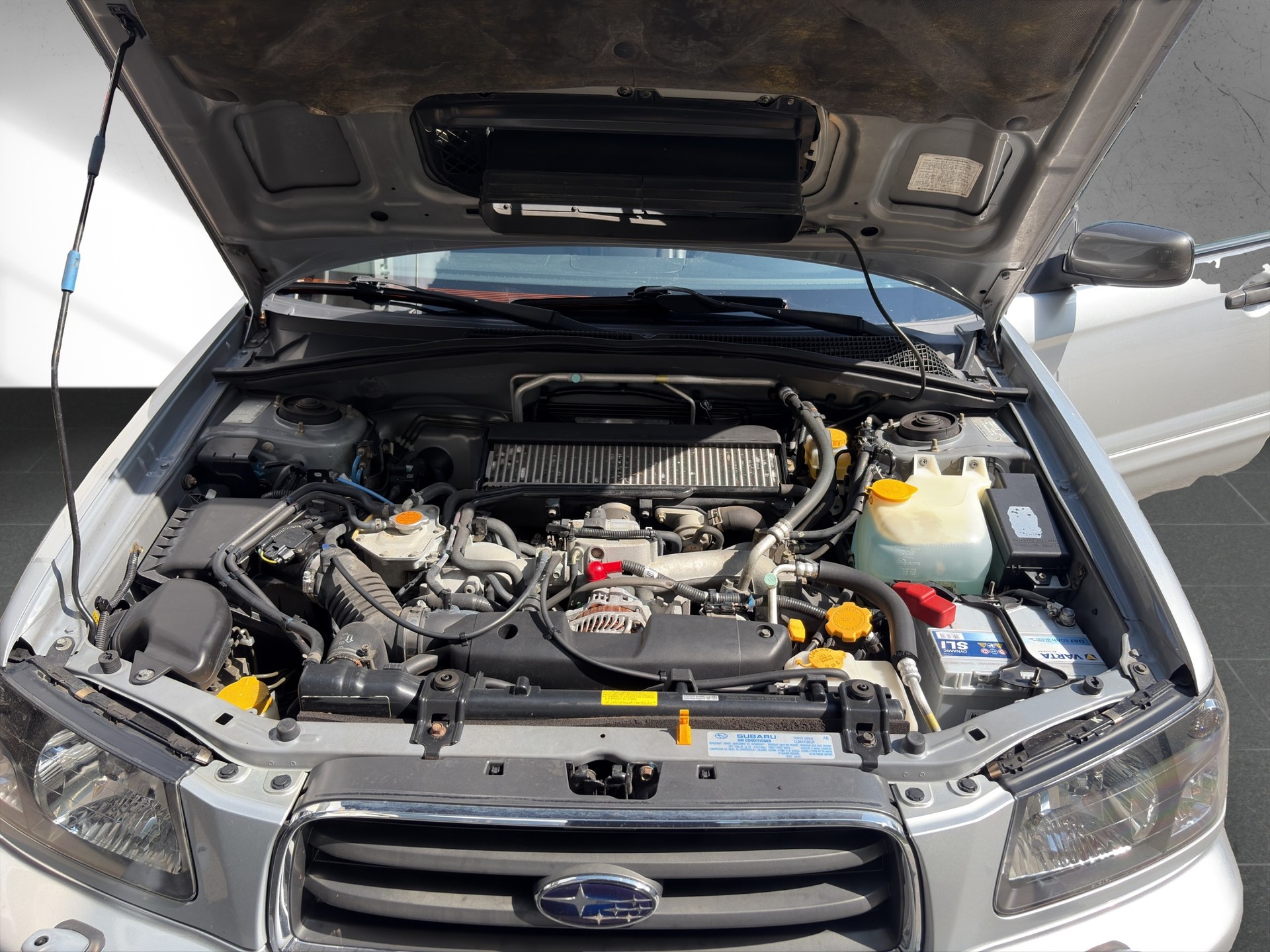 SUBARU Forester 2.0XT Automatic-image-14