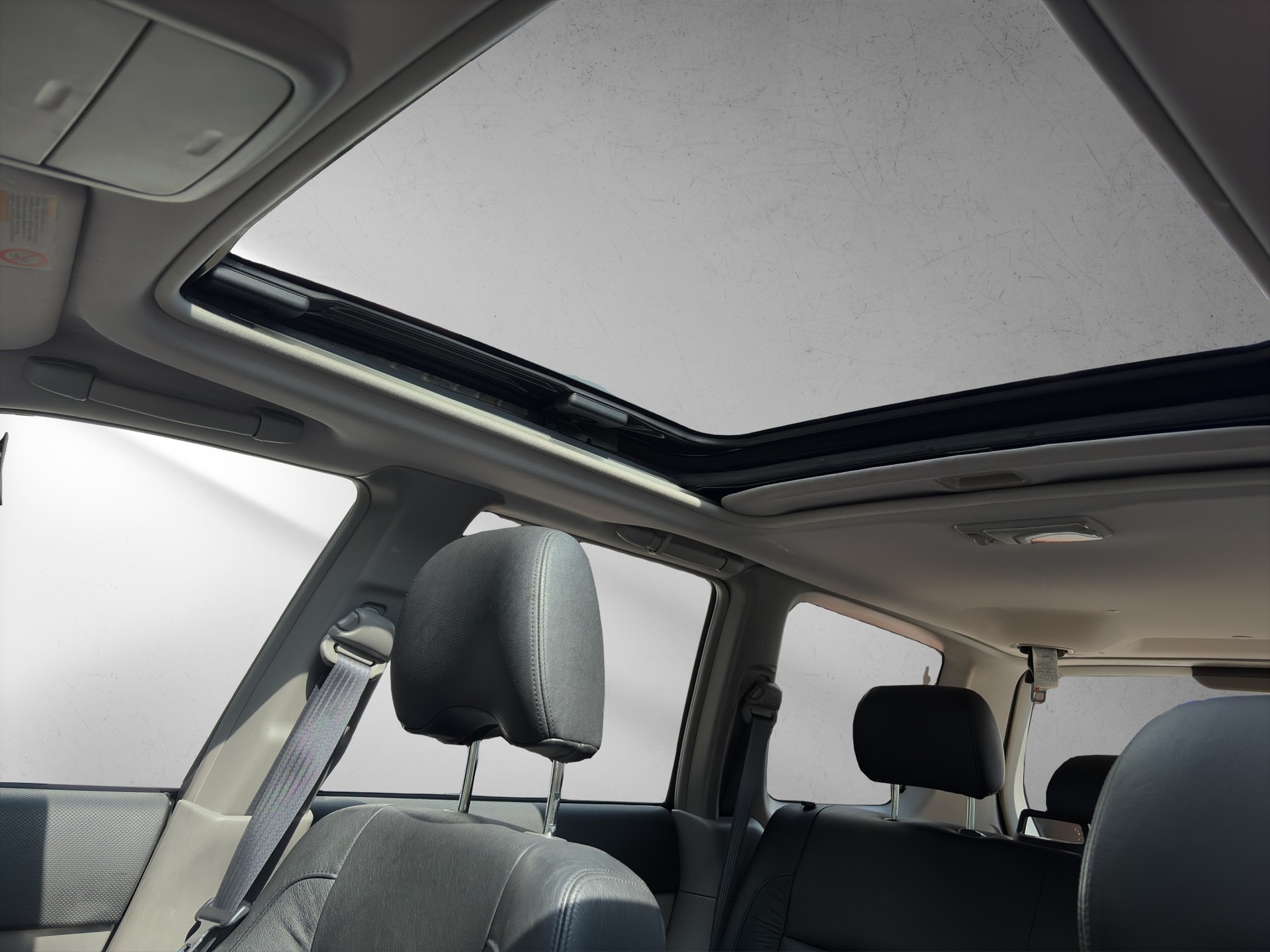 SUBARU Forester 2.0XT Automatic-image-15