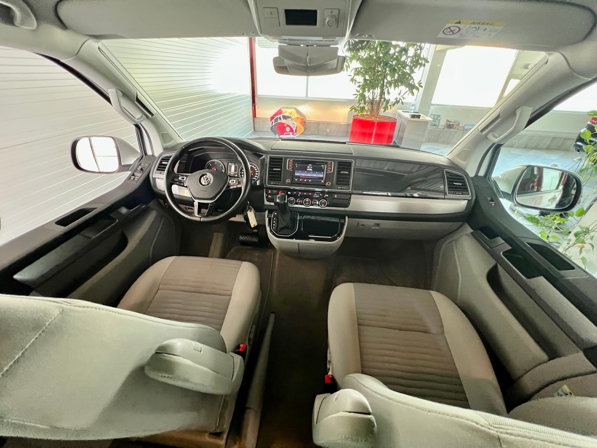 VW T6 California 2.0 Bi-TDI Ocean 4Motion DSG-image-13