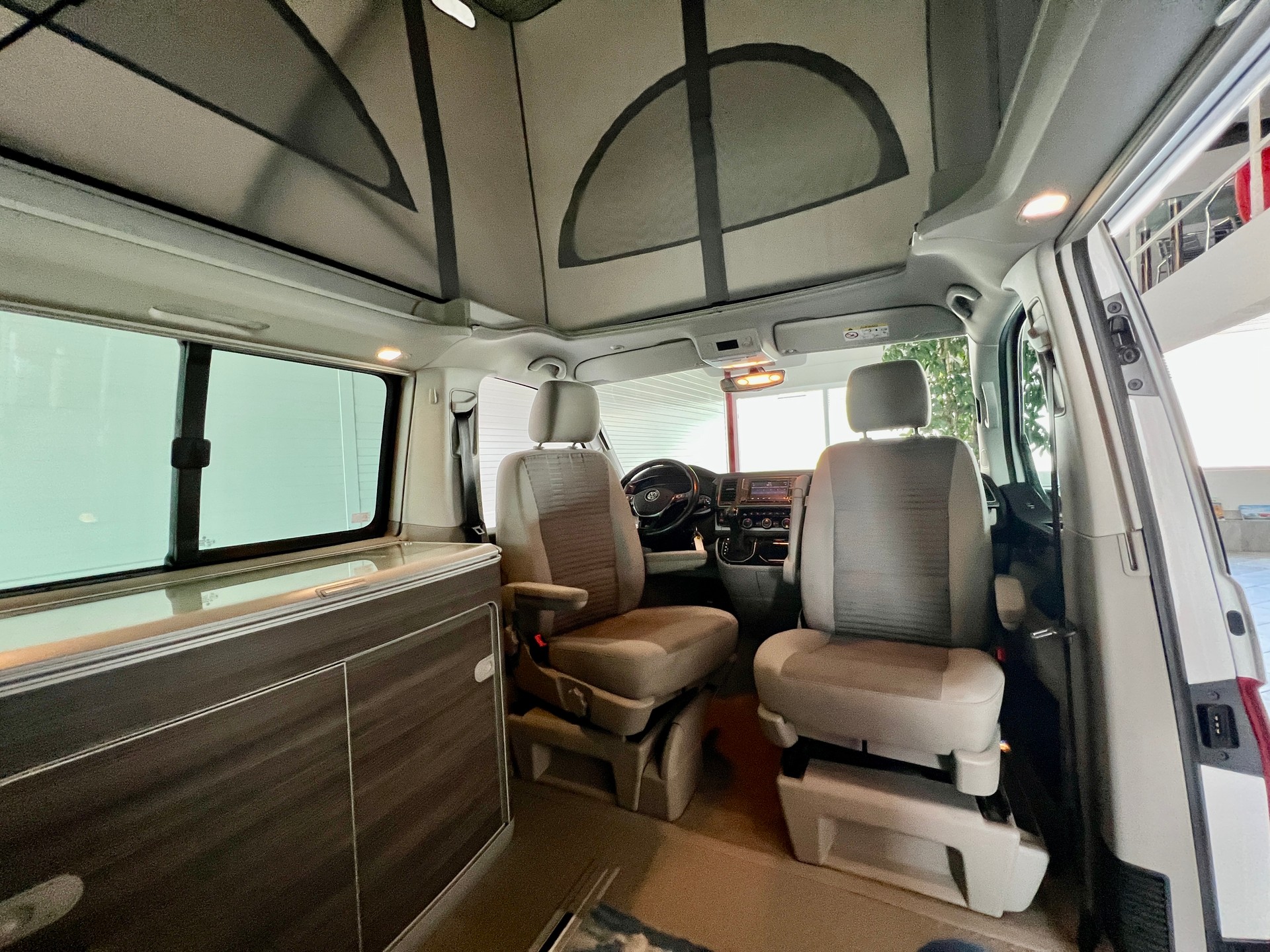 VW T6 California 2.0 Bi-TDI Ocean 4Motion DSG-image-15