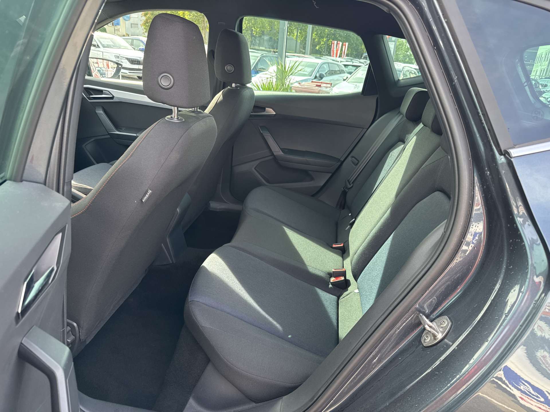 SEAT Arona 1.0 TSi Eco FR DSG-Automat-image-6