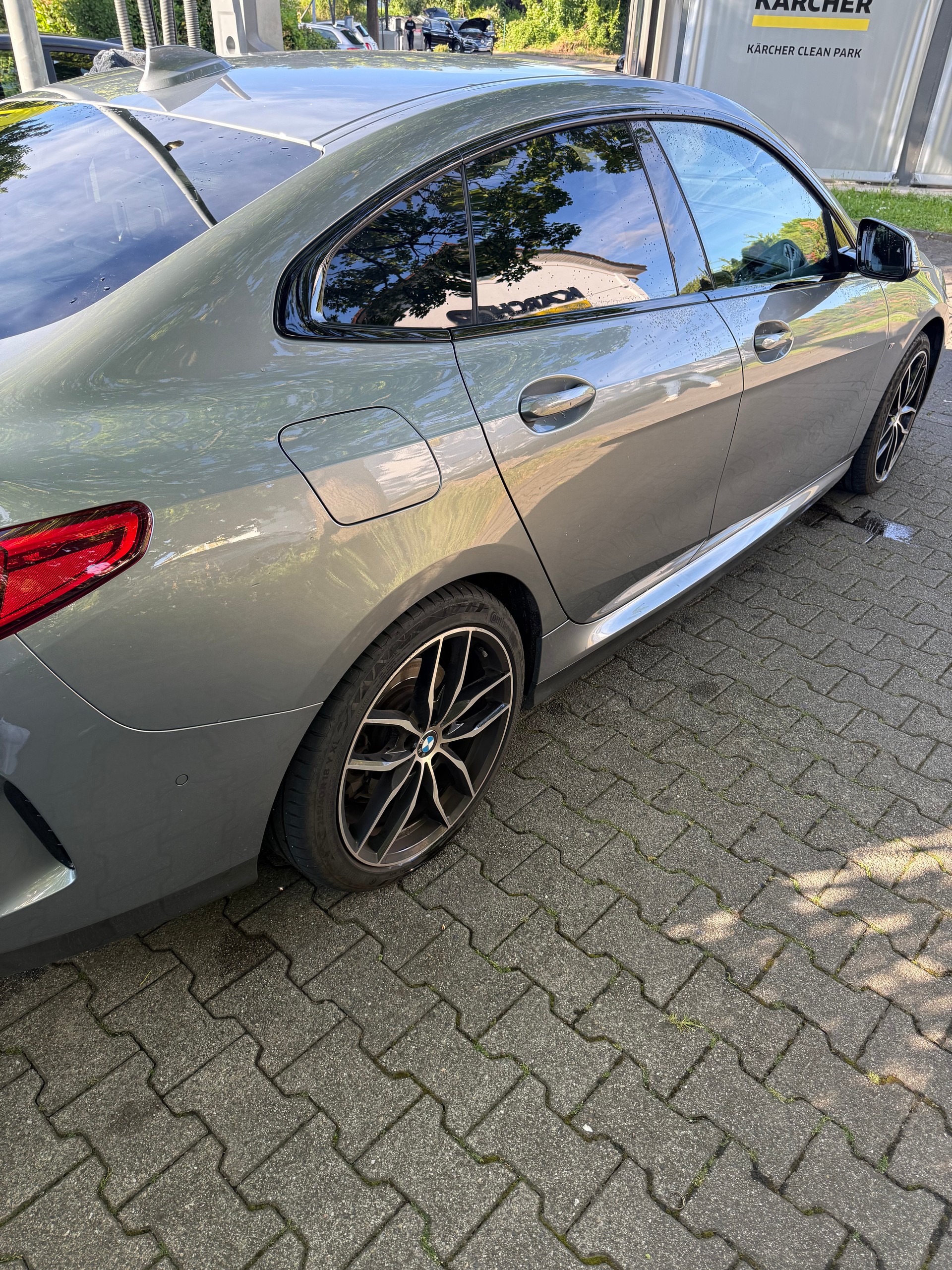 BMW Gran Coupe-image-1