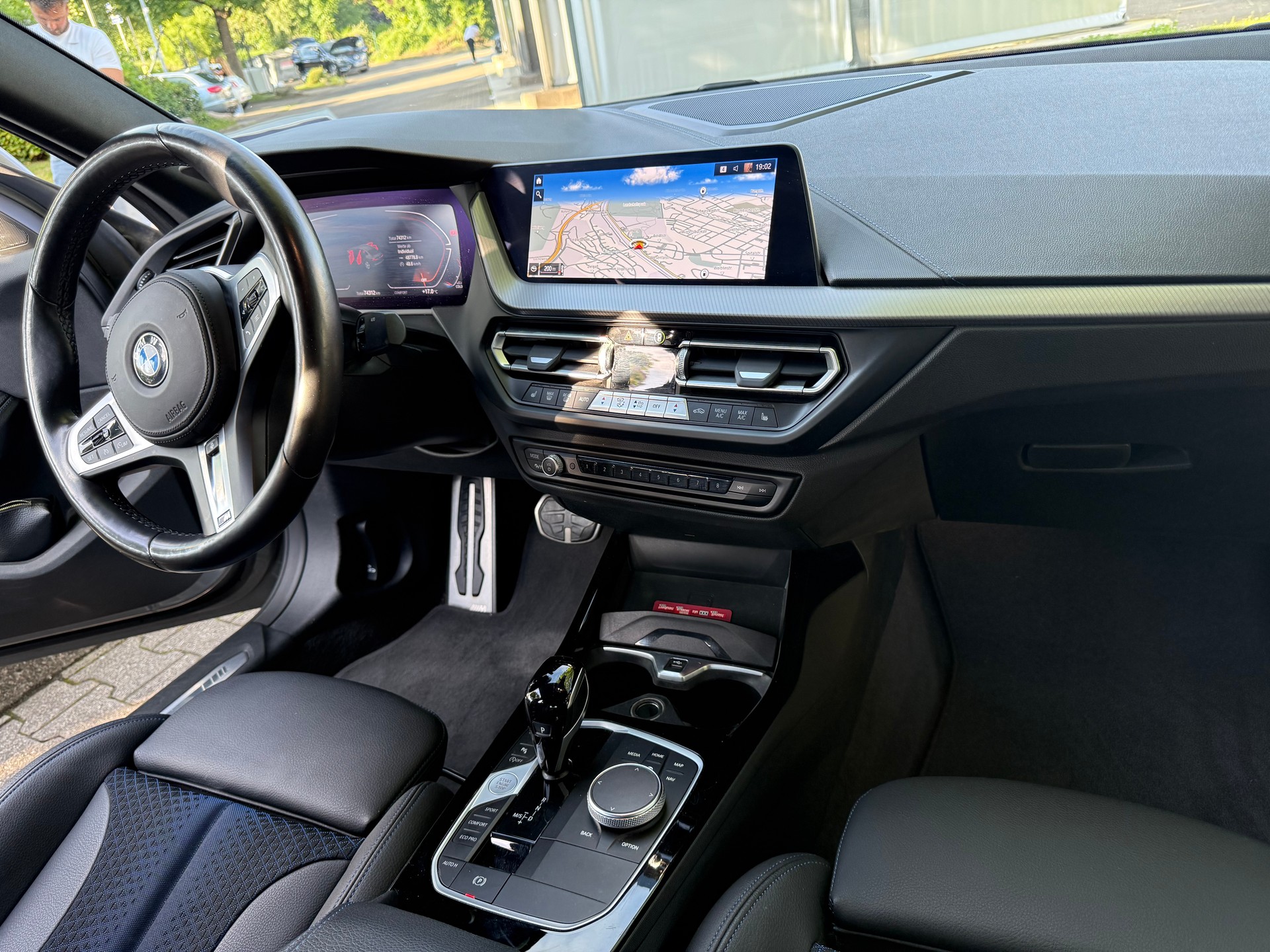 BMW Gran Coupe-image-4