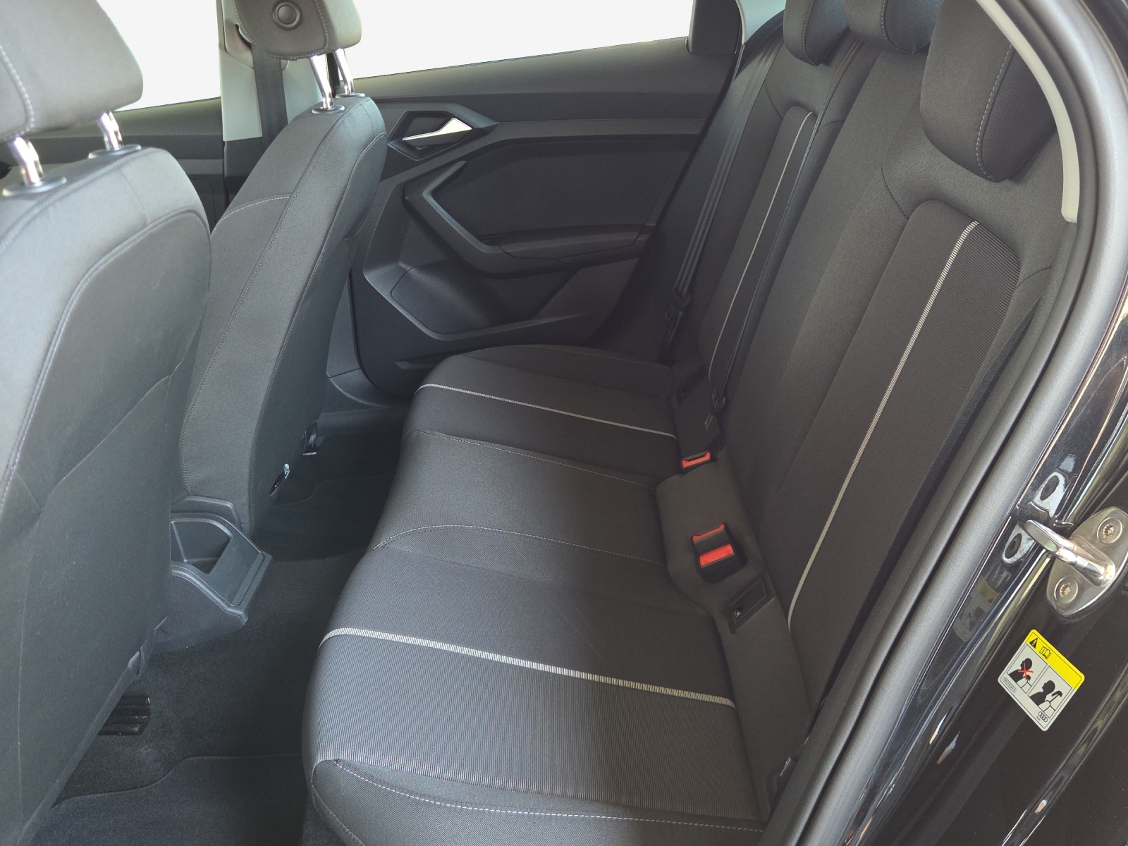 AUDI A1 allstreet 30 TFSI Attraction S-tronic-image-11