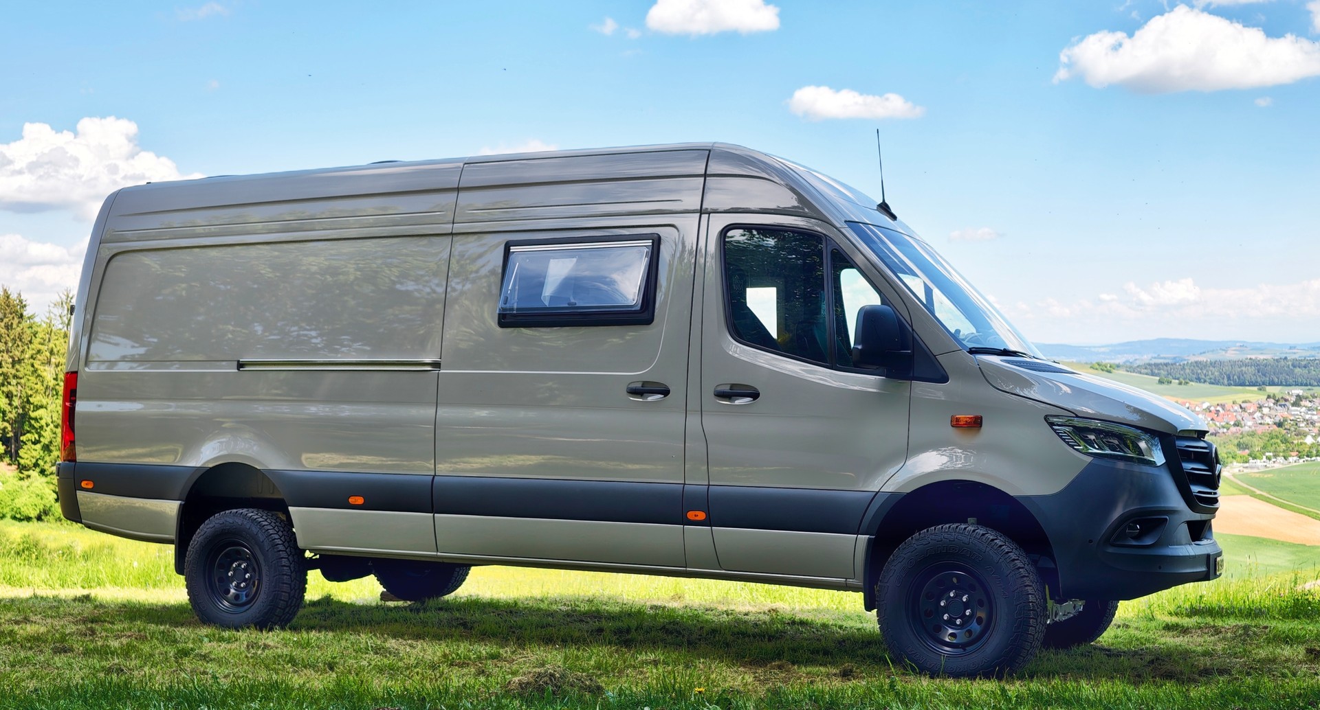 MERCEDES-BENZ Sprinter 419 (319) AWD / 4x4 CreaVan autarker High-End-Camper-image-0