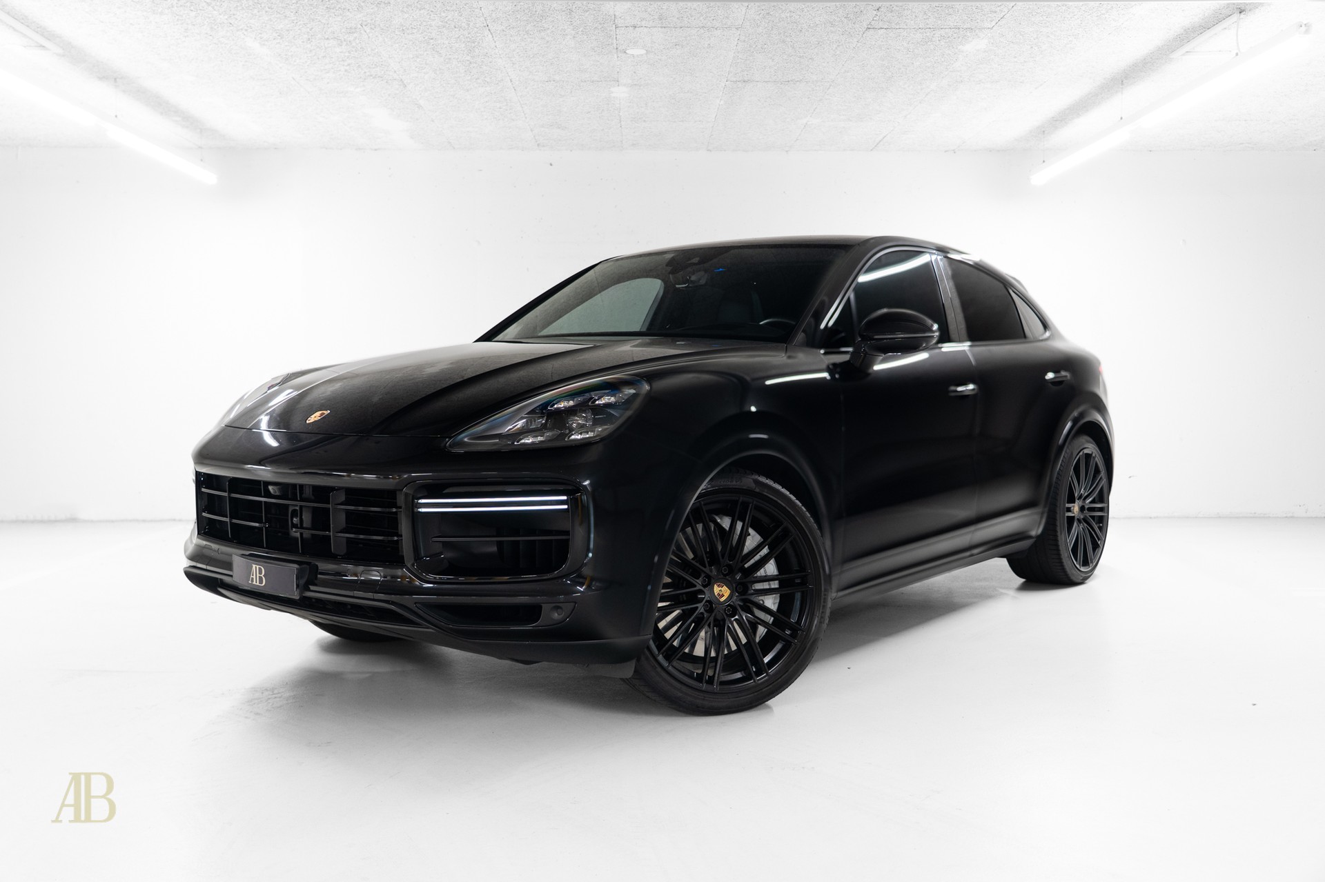 PORSCHE Cayenne Coupé 4.0 V8 Turbo-image-2