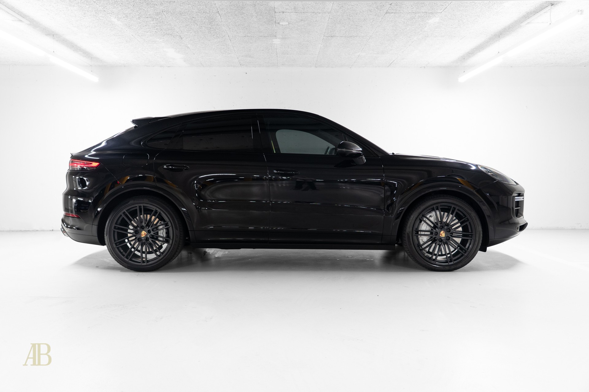 PORSCHE Cayenne Coupé 4.0 V8 Turbo-image-8