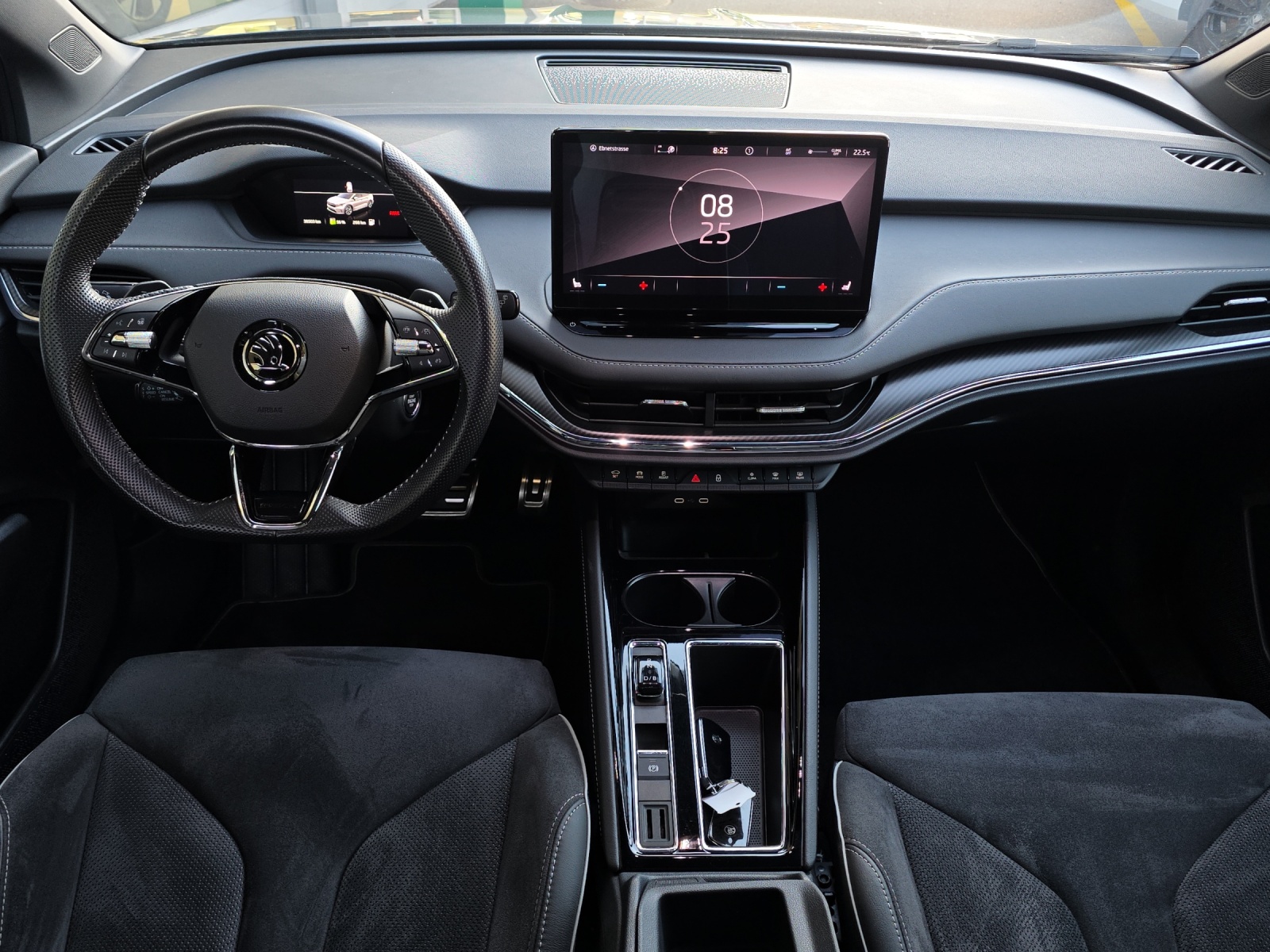SKODA Enyaq iV 80x SportLine-image-8