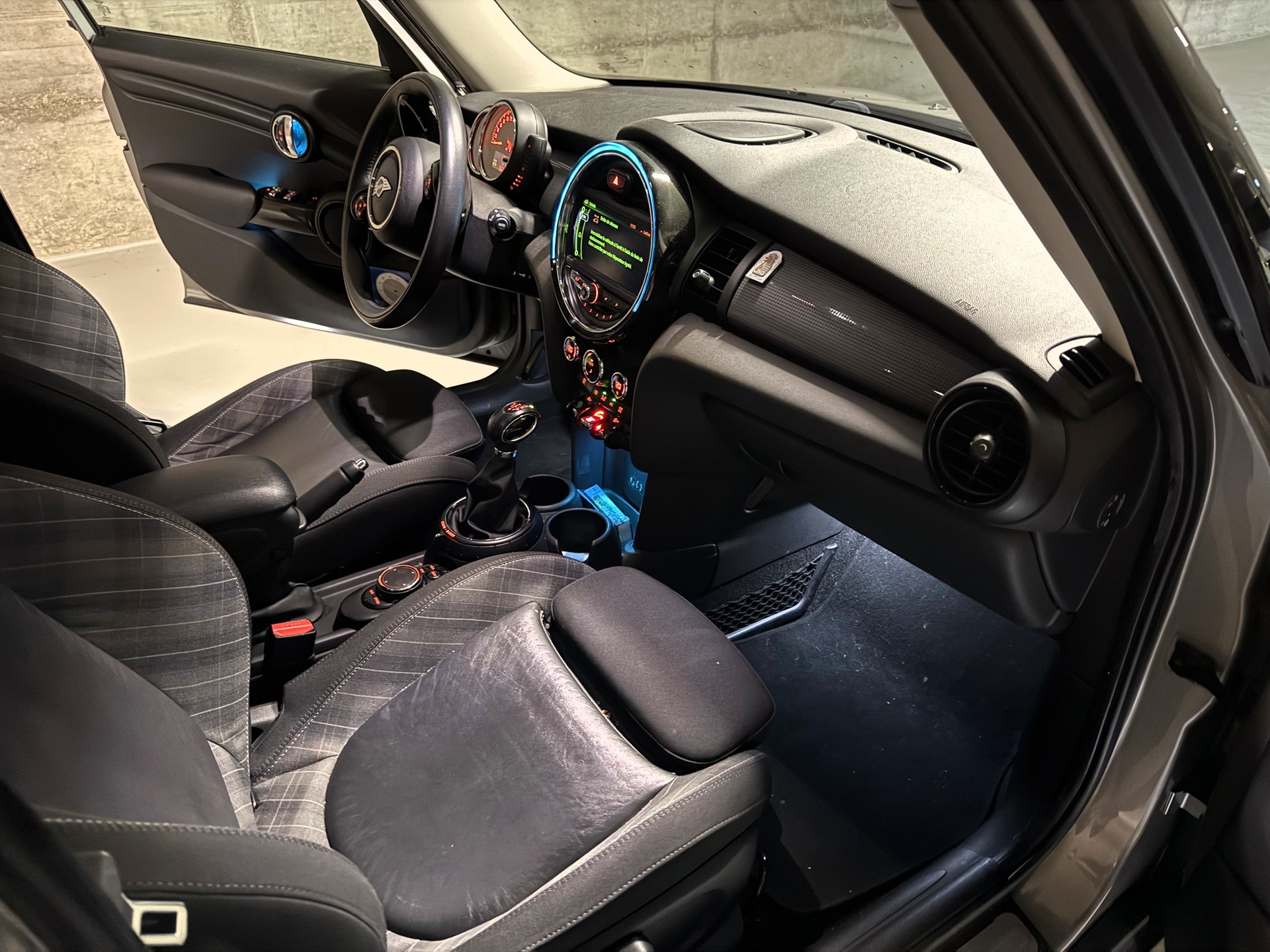 MINI 1.5i Cooper Steptronic-image-5
