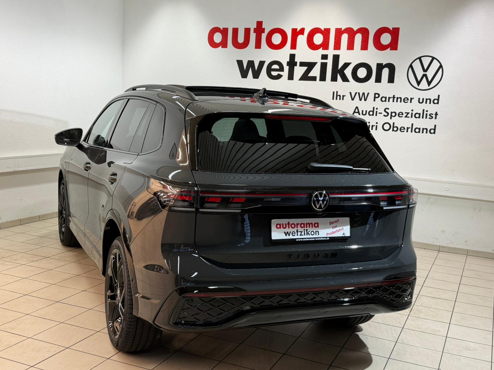 VW Tiguan 2.0 TSI DSG R-Line 4Motion-image-3