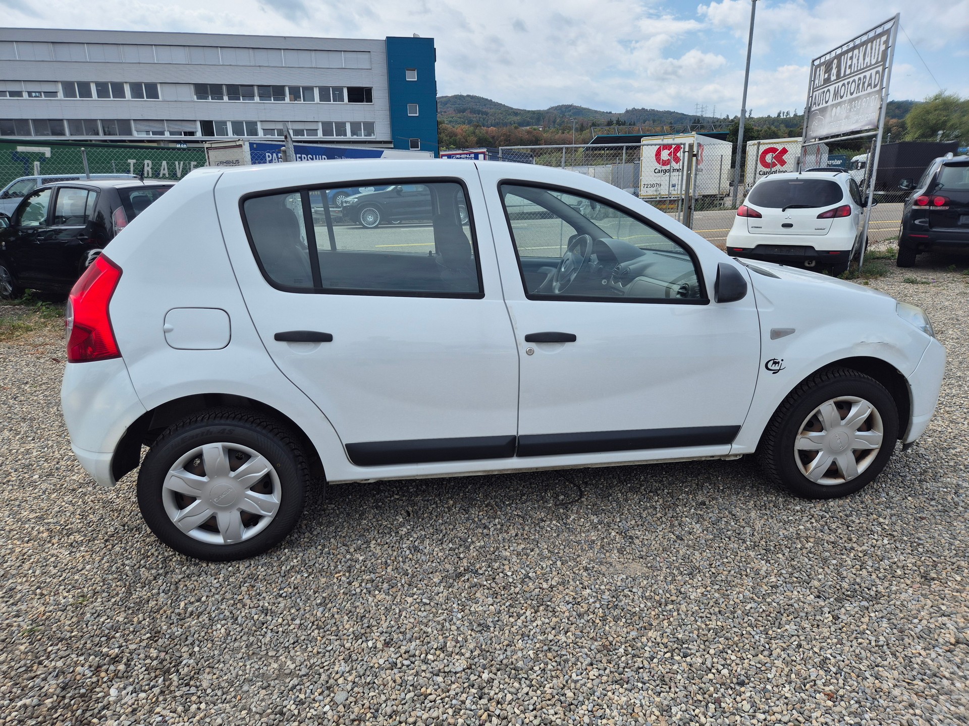DACIA Sandero 1.2 Ambiance-image-7