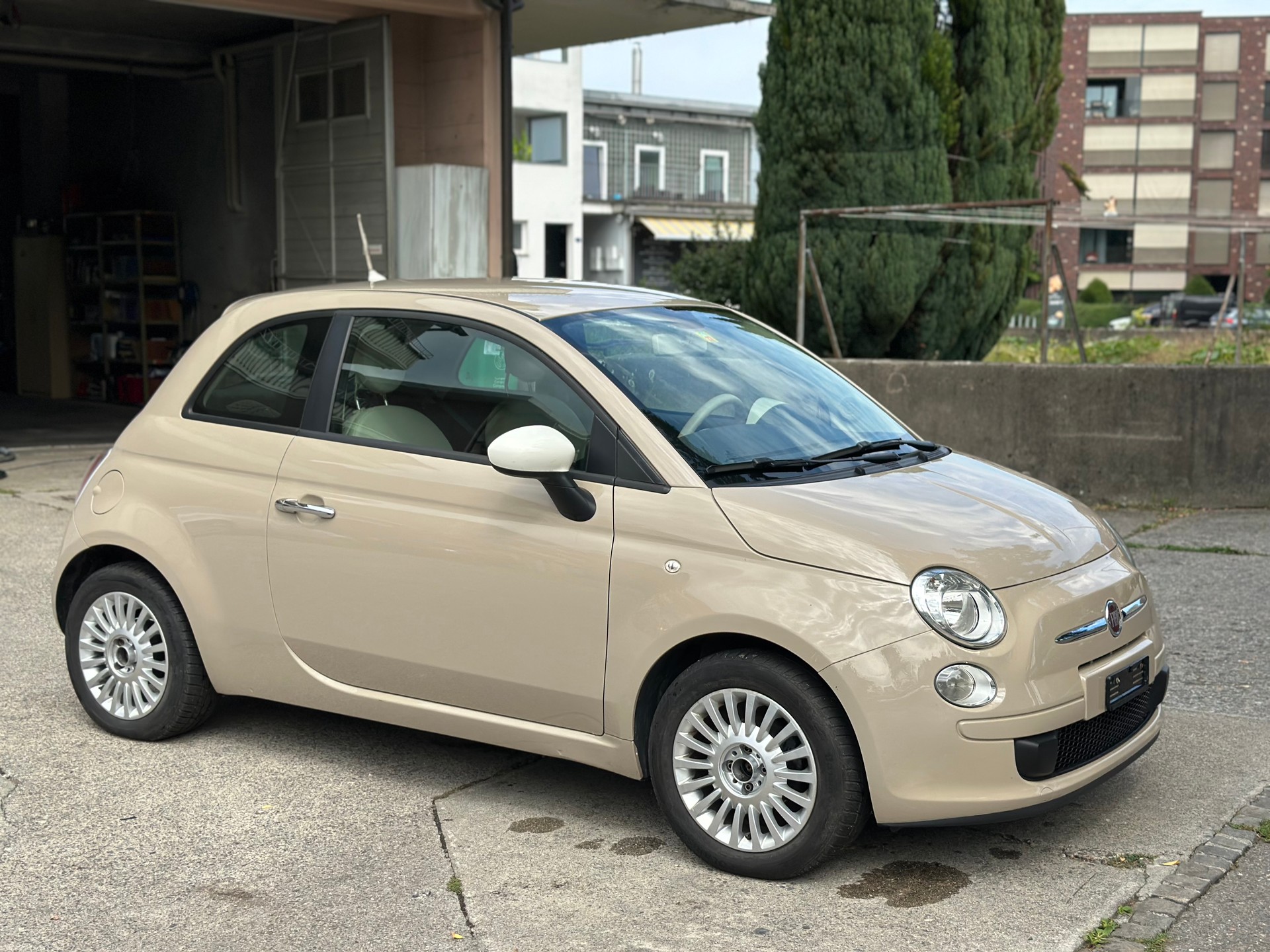 FIAT 500 1.2 Lounge-image-1