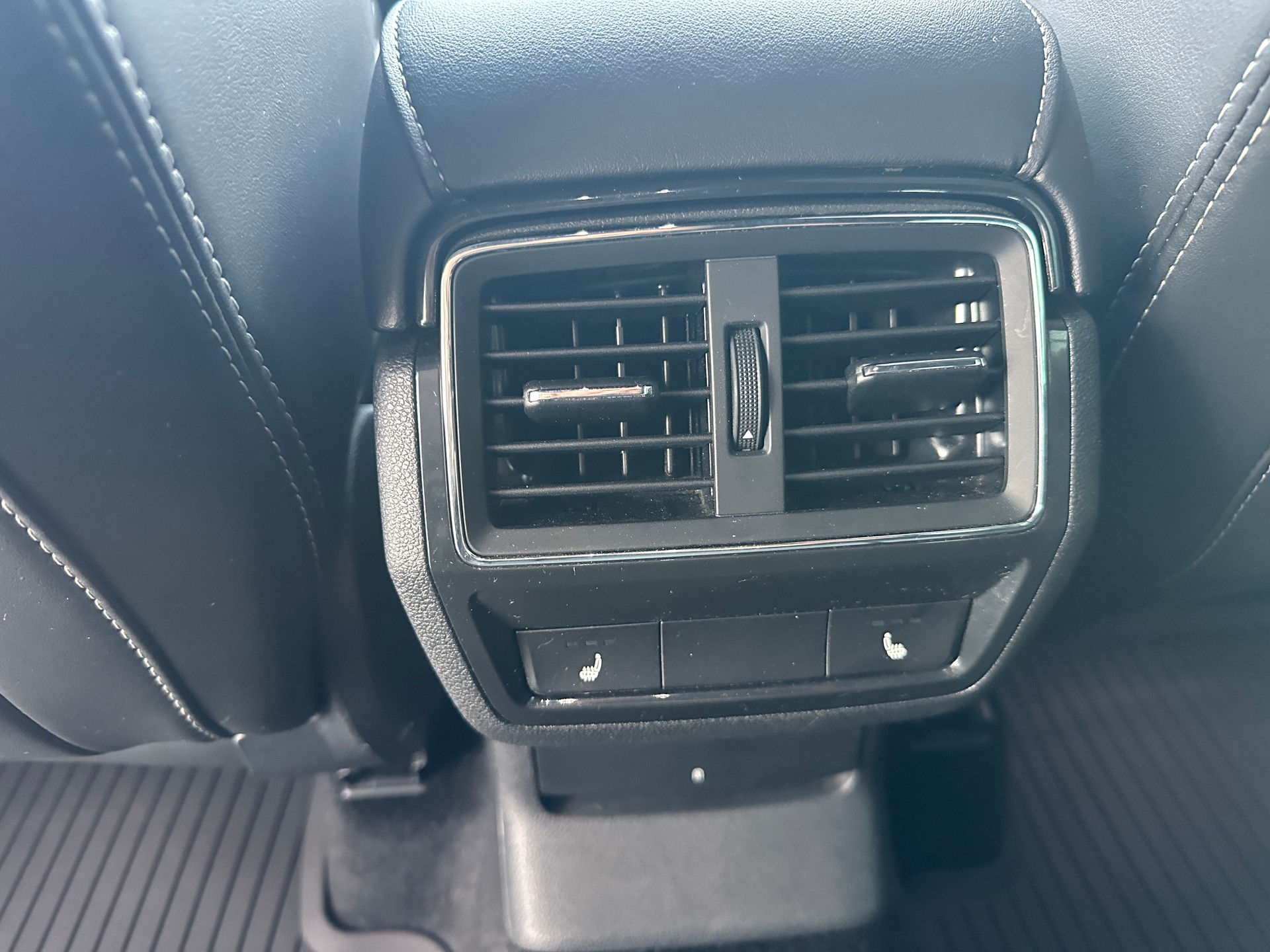 SKODA Kodiaq 2.0 TSI 4x4 Sport Line-image-11