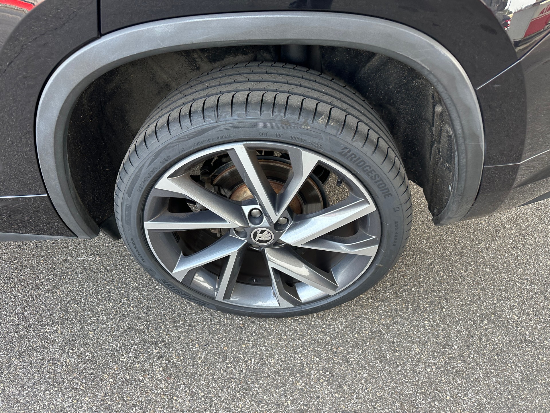 SKODA Kodiaq 2.0 TSI 4x4 Sport Line-image-15