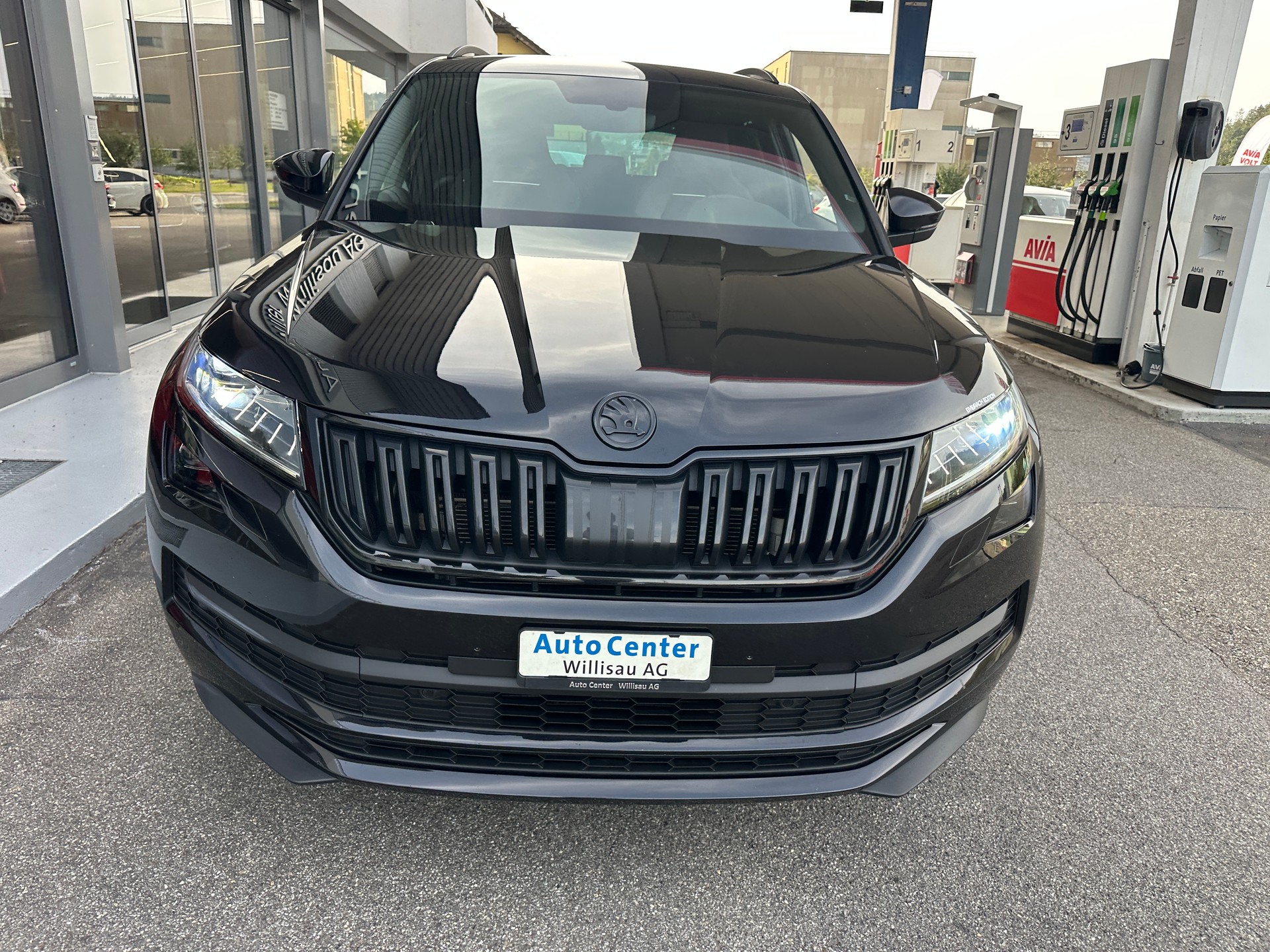 SKODA Kodiaq 2.0 TSI 4x4 Sport Line-image-2