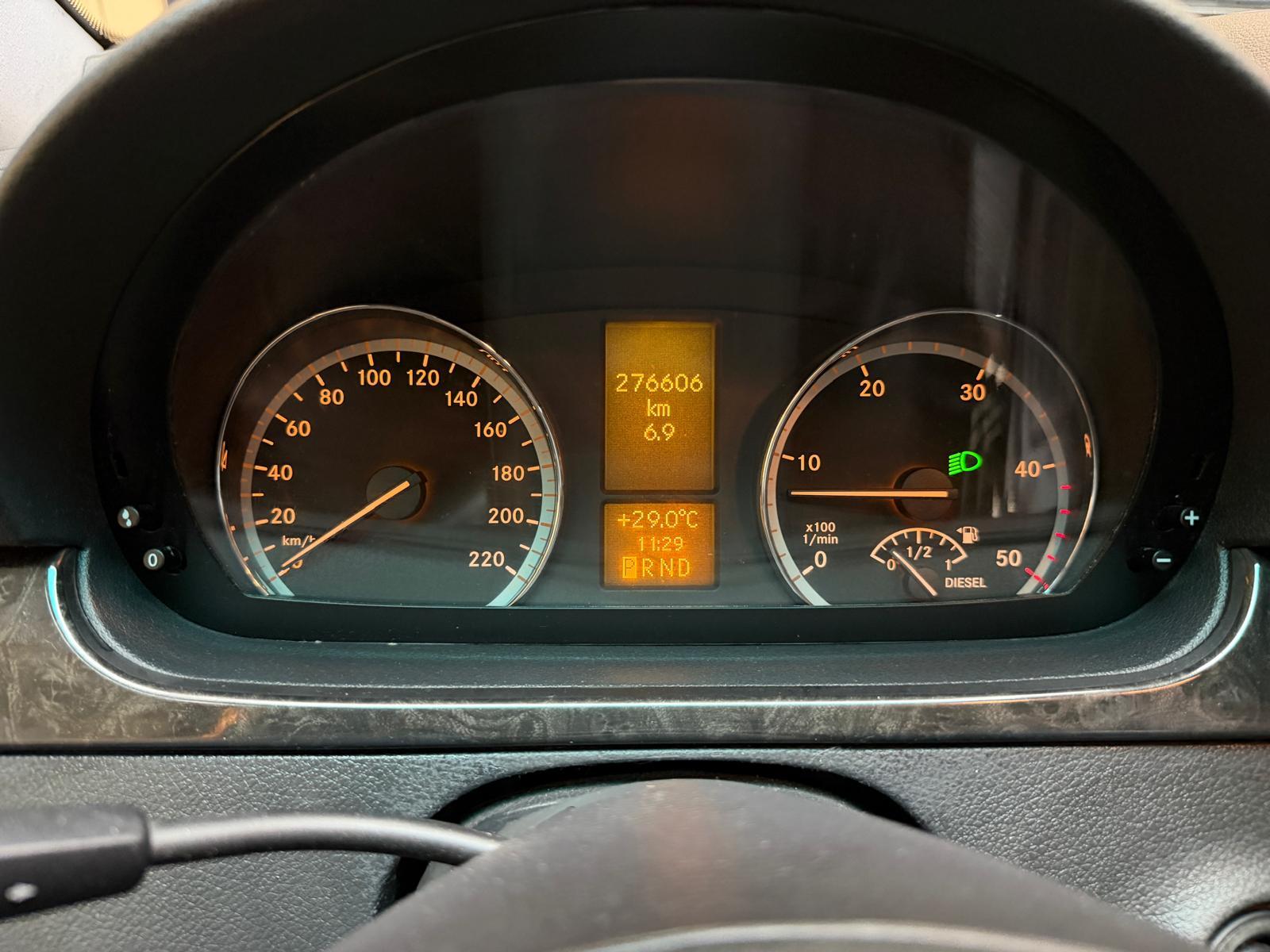 MERCEDES-BENZ Viano 3.0 V6 CDI Trend lang Wagon-image-21