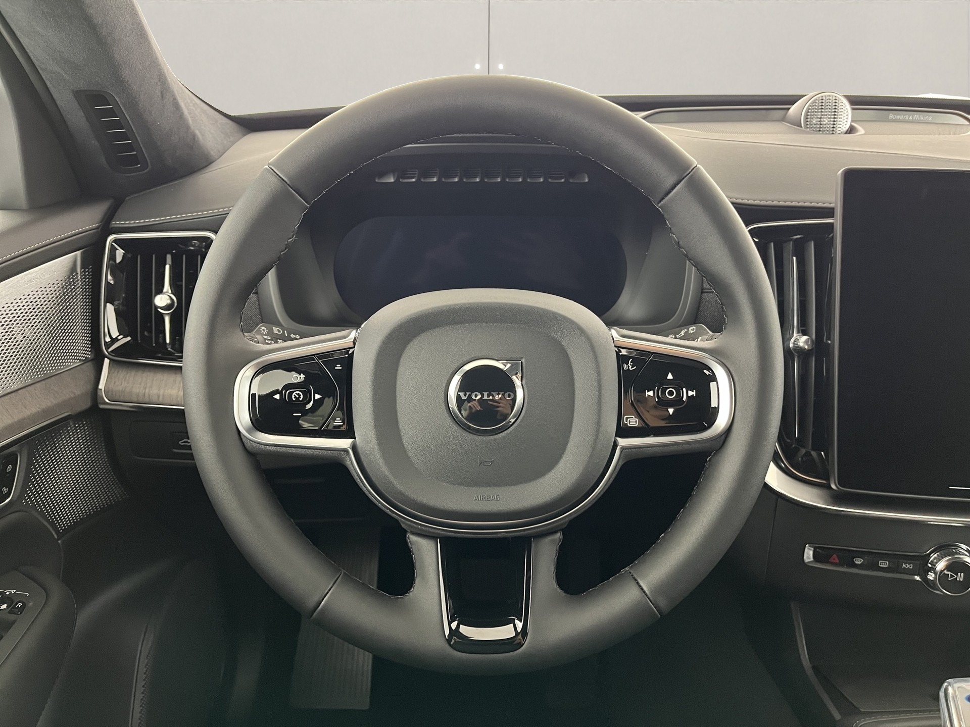 VOLVO XC90 2.0 T8 TE Ultra Dark eAWD-image-10