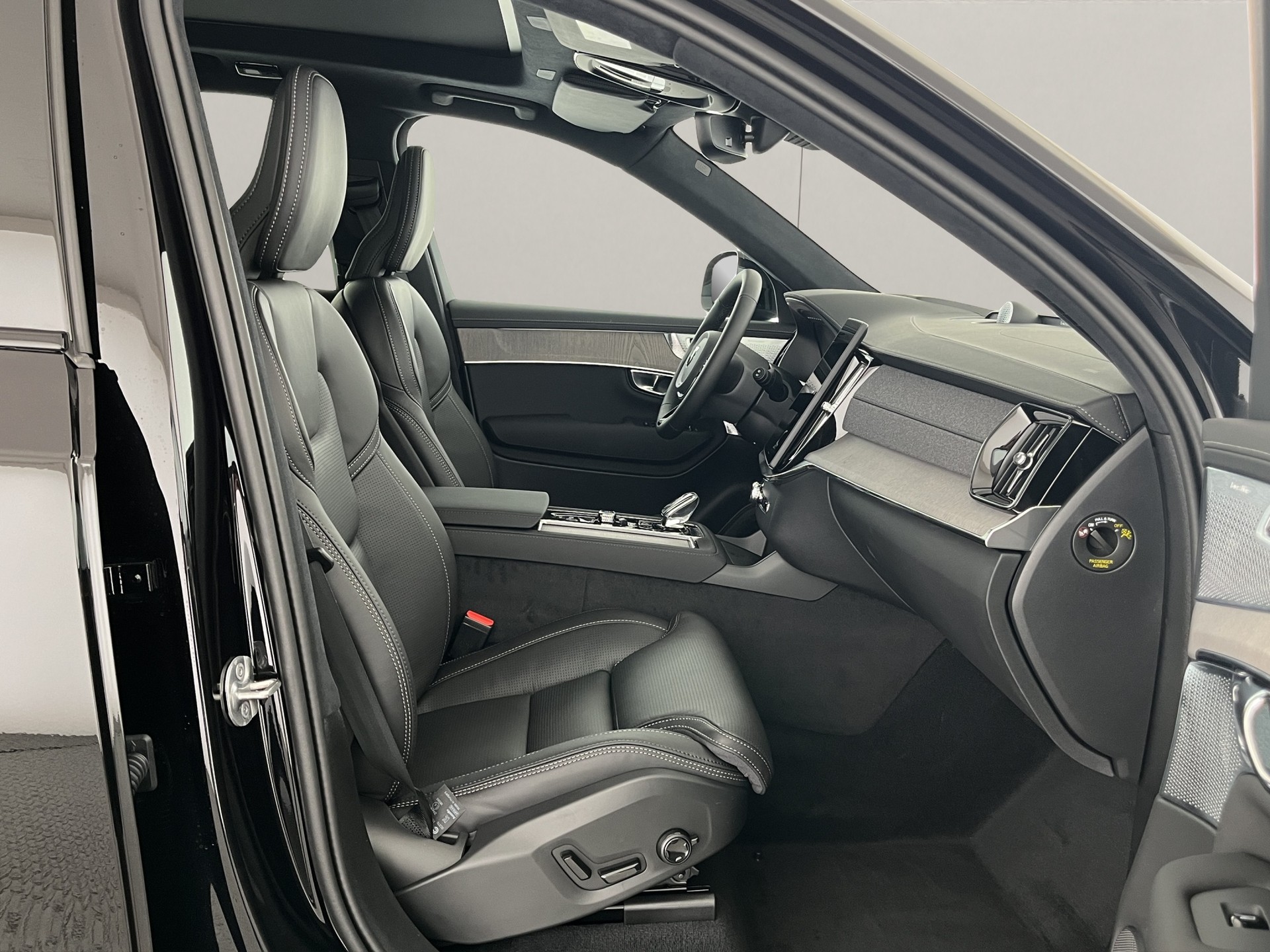 VOLVO XC90 2.0 T8 TE Ultra Dark eAWD-image-13