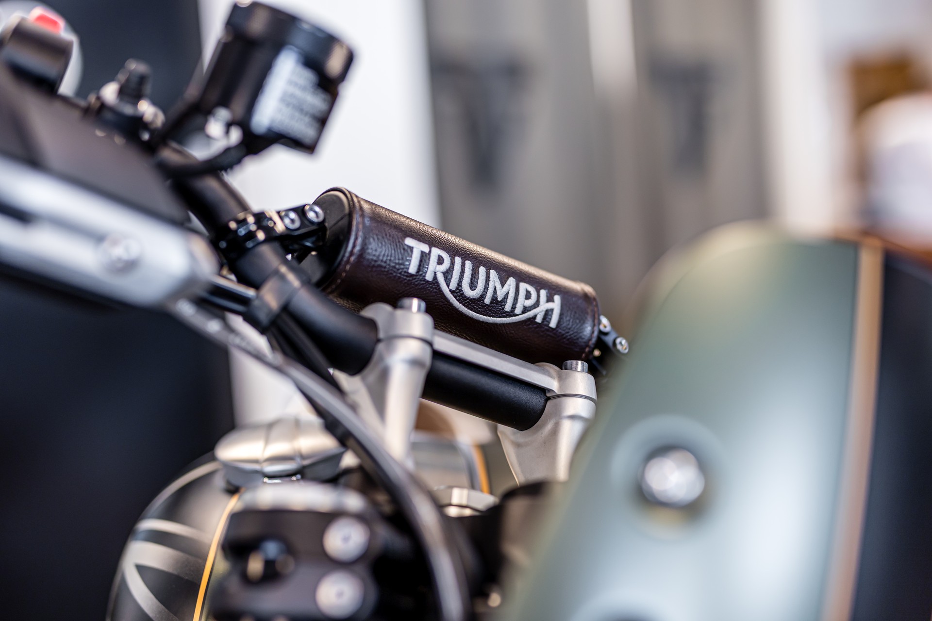 TRIUMPH Scrambler 1200 X-showroom-element-2