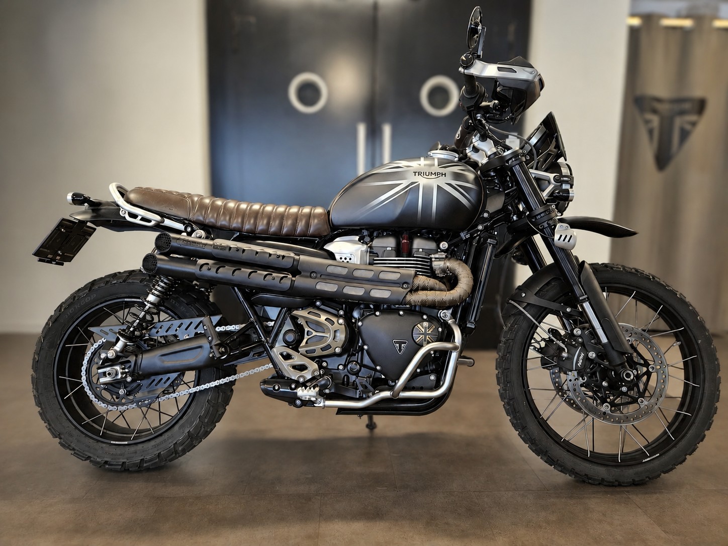 TRIUMPH Scrambler 1200 X-showroom-element-1