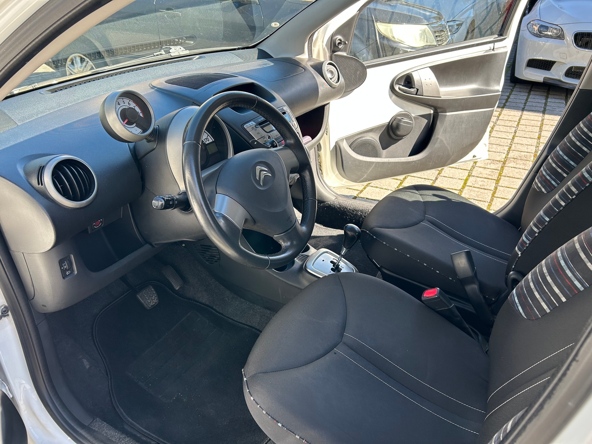 CITROEN C1 1.0i Agrume EGS /// Frisch Ab MFK ///-image-7