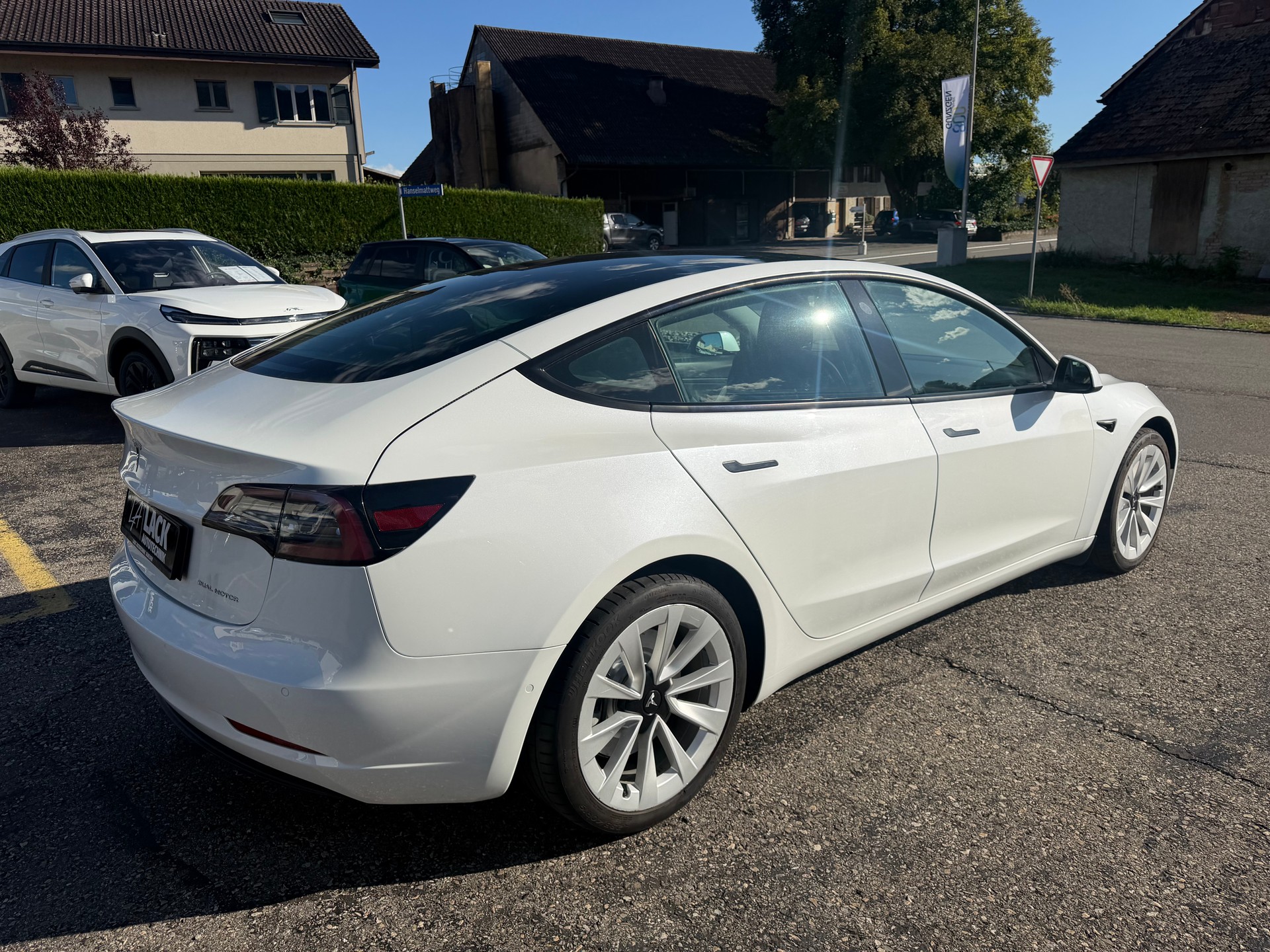 TESLA Model 3 Long Range Dual Motor AWD-image-6