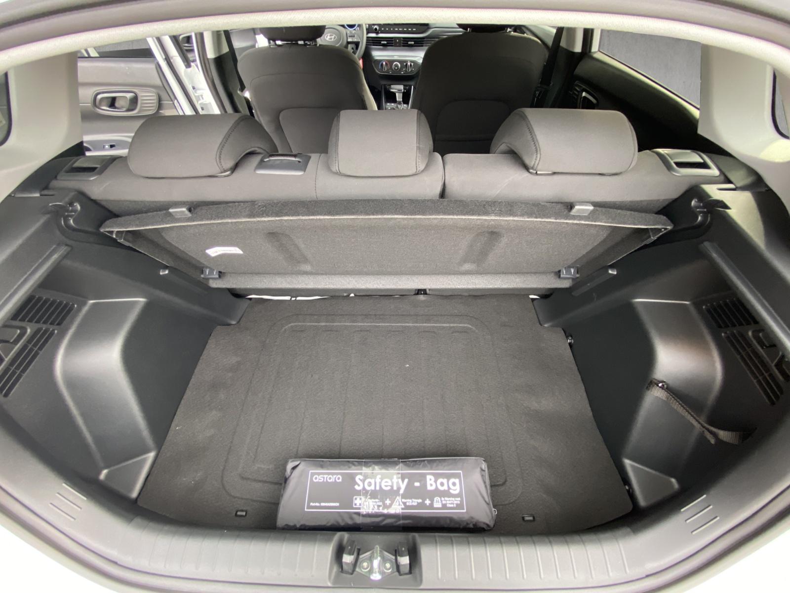 HYUNDAI i20 1.0 T-GDi Amplia-image-5