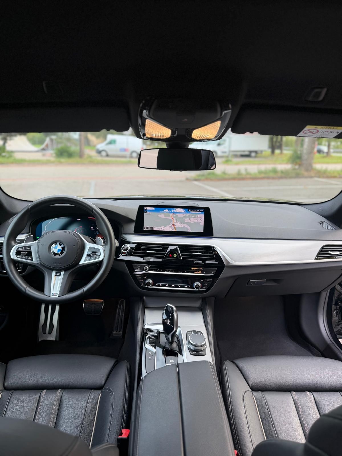 BMW 530d xDrive Touring Steptronic-image-9