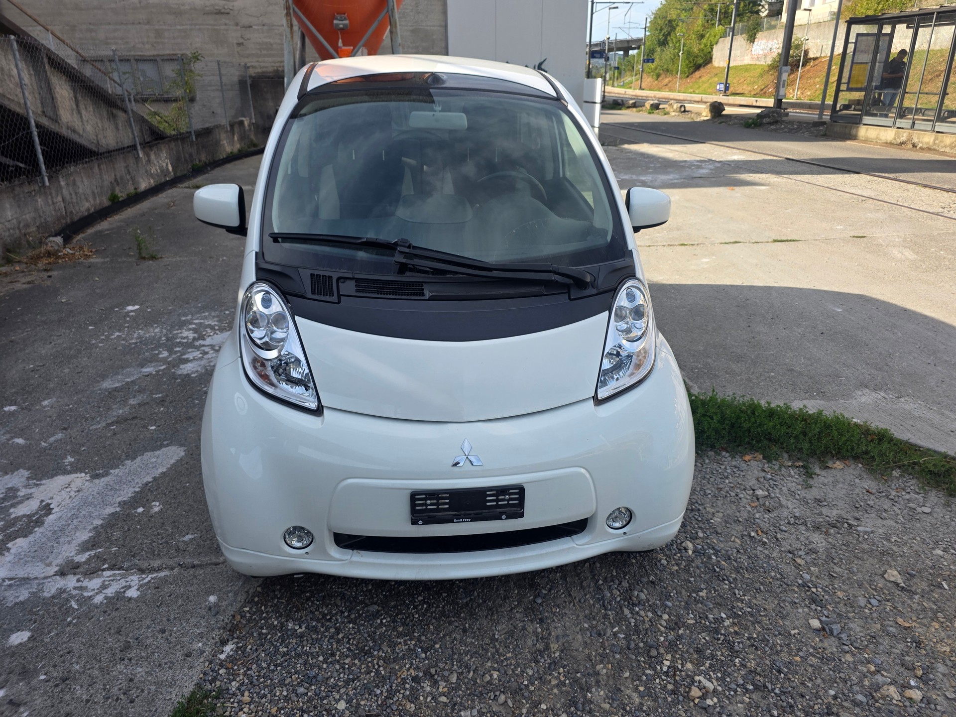 MITSUBISHI i MiEV Style-image-1