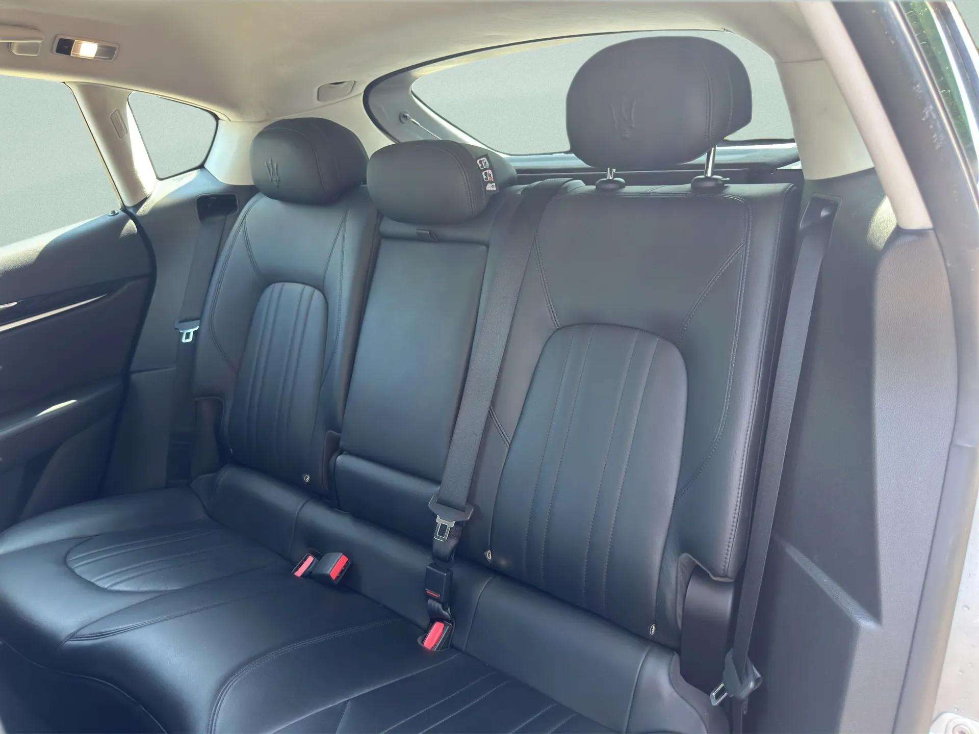 MASERATI Levante S 3.0 V6 Automatica-image-16