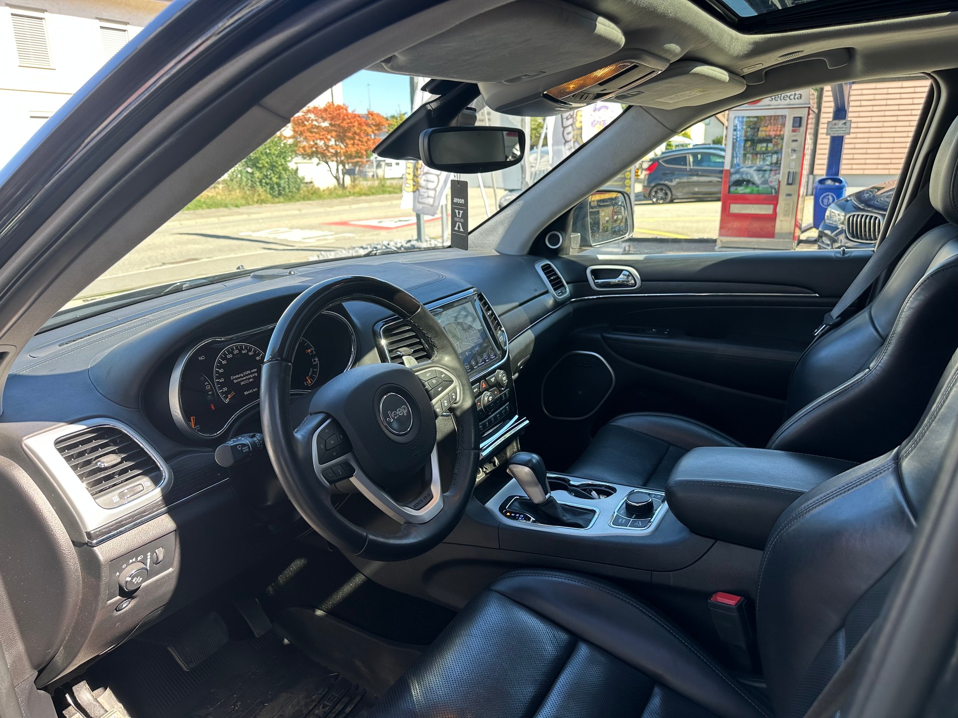 JEEP Grand Cherokee 3.0 CRD Summit Automatic-image-8