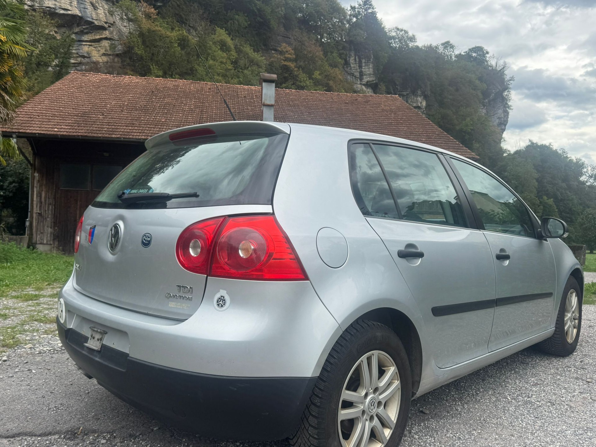 VW Golf 1.9TDI Sportline 4Motion-image-7