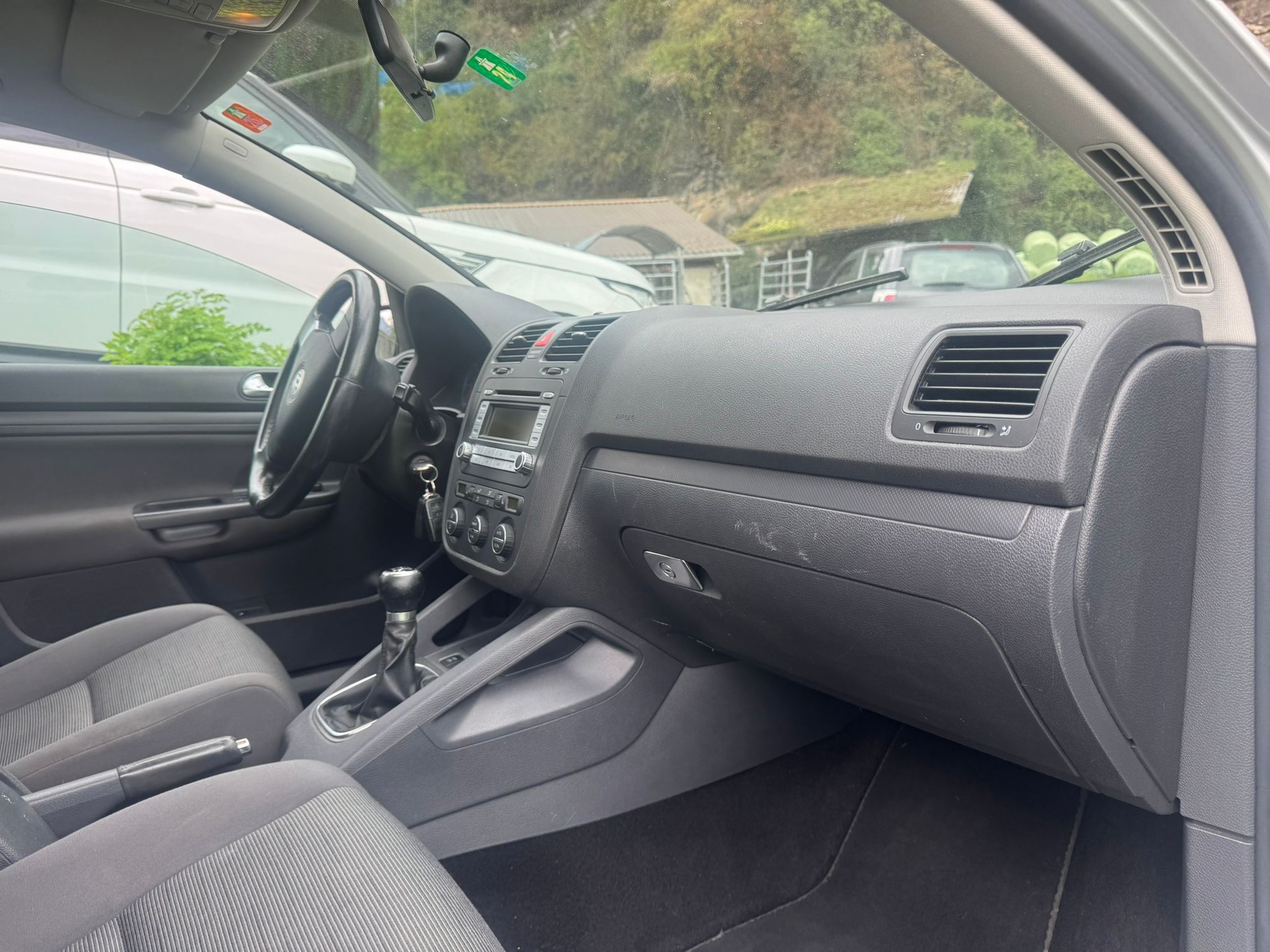 VW Golf 1.9TDI Sportline 4Motion-image-12