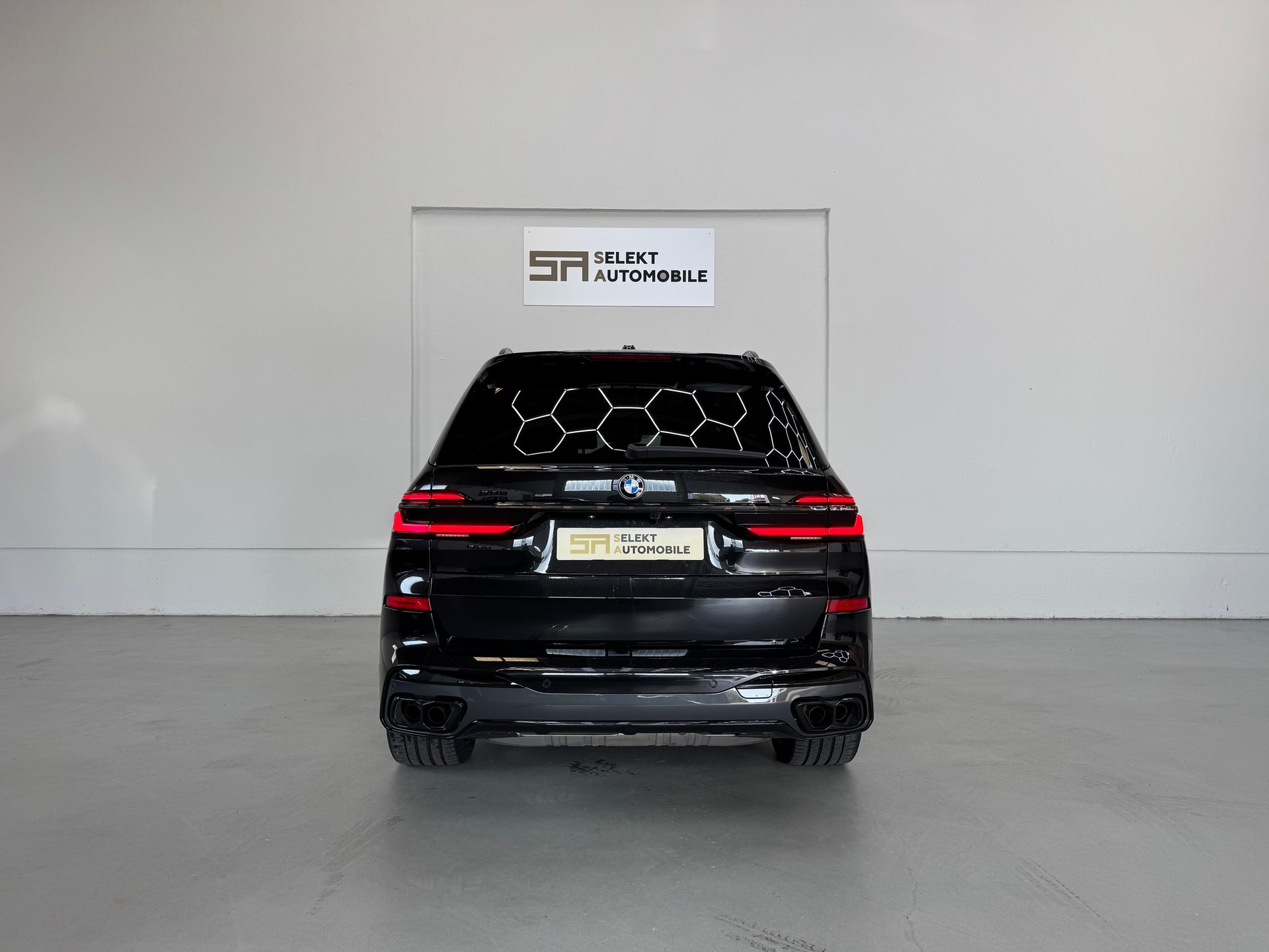 BMW X7 xDrive 48V M60i Steptronic M Sport Pro-image-4