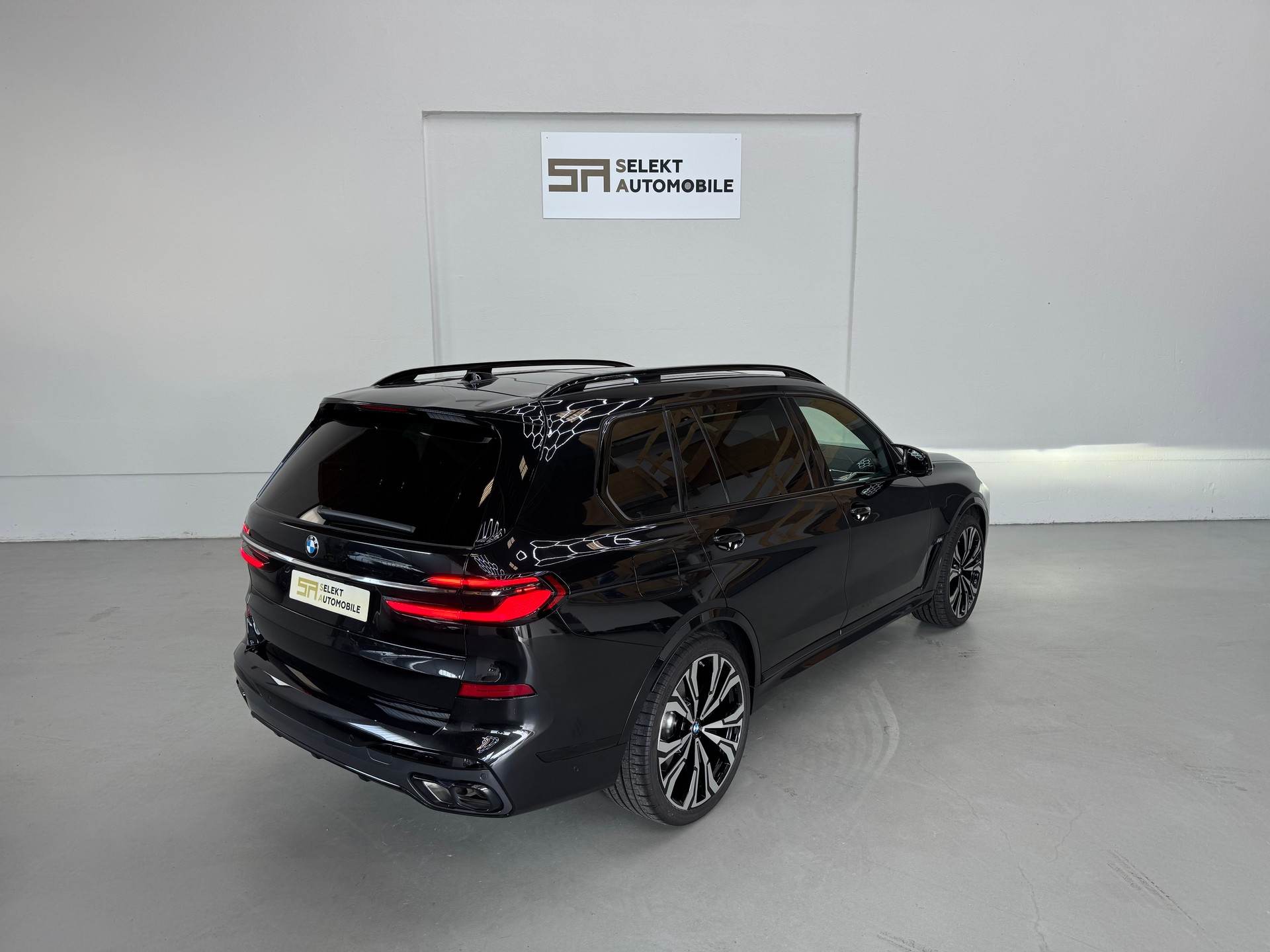 BMW X7 xDrive 48V M60i Steptronic M Sport Pro-image-5
