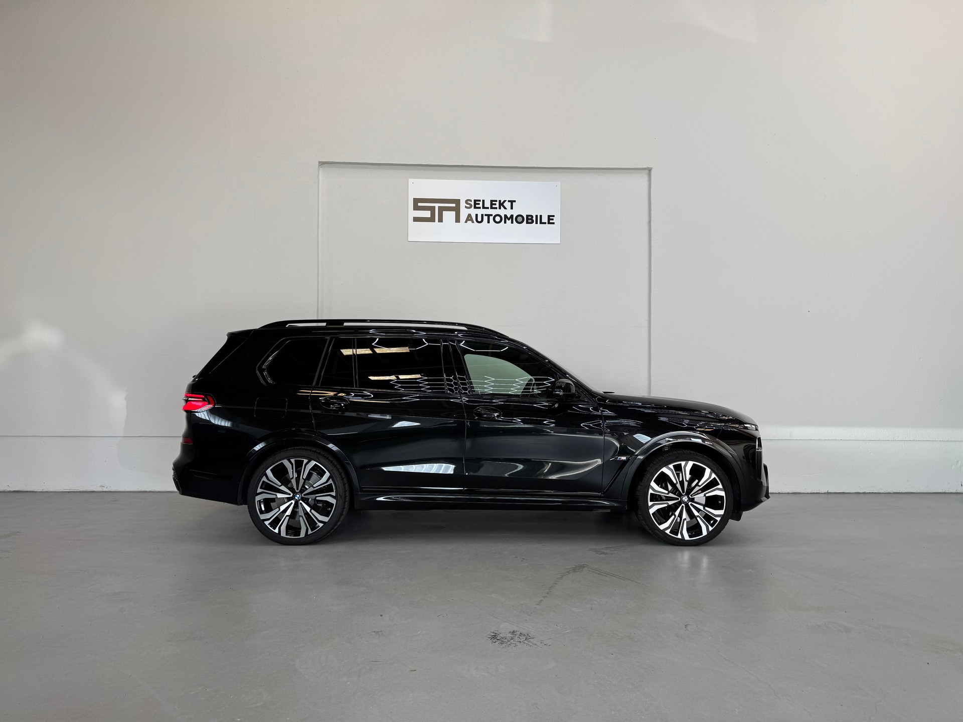 BMW X7 xDrive 48V M60i Steptronic M Sport Pro-image-6