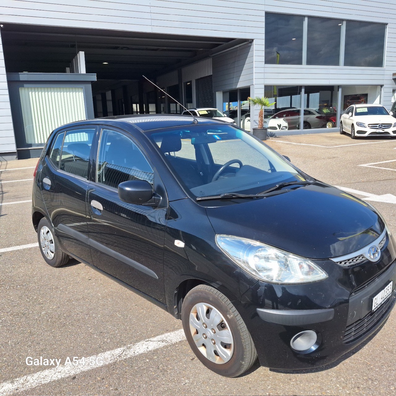 HYUNDAI i10 1.1 Style-image-2