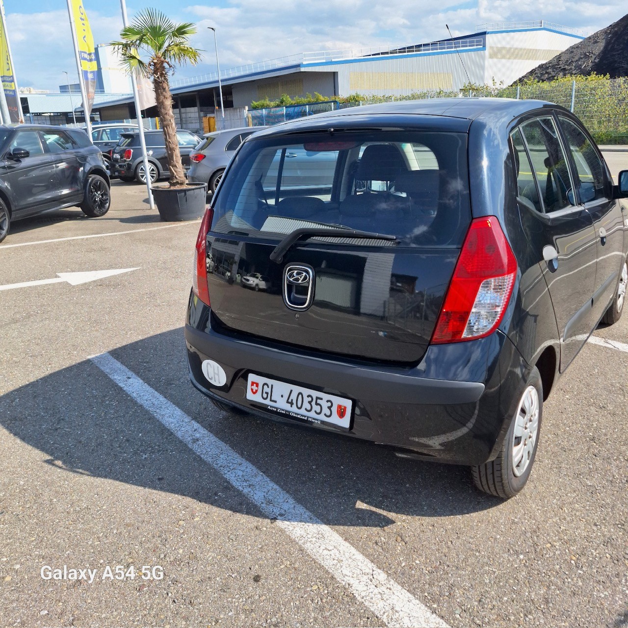 HYUNDAI i10 1.1 Style-image-3