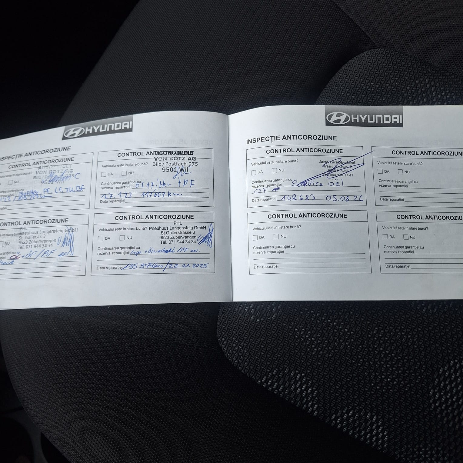HYUNDAI i10 1.1 Style-image-9