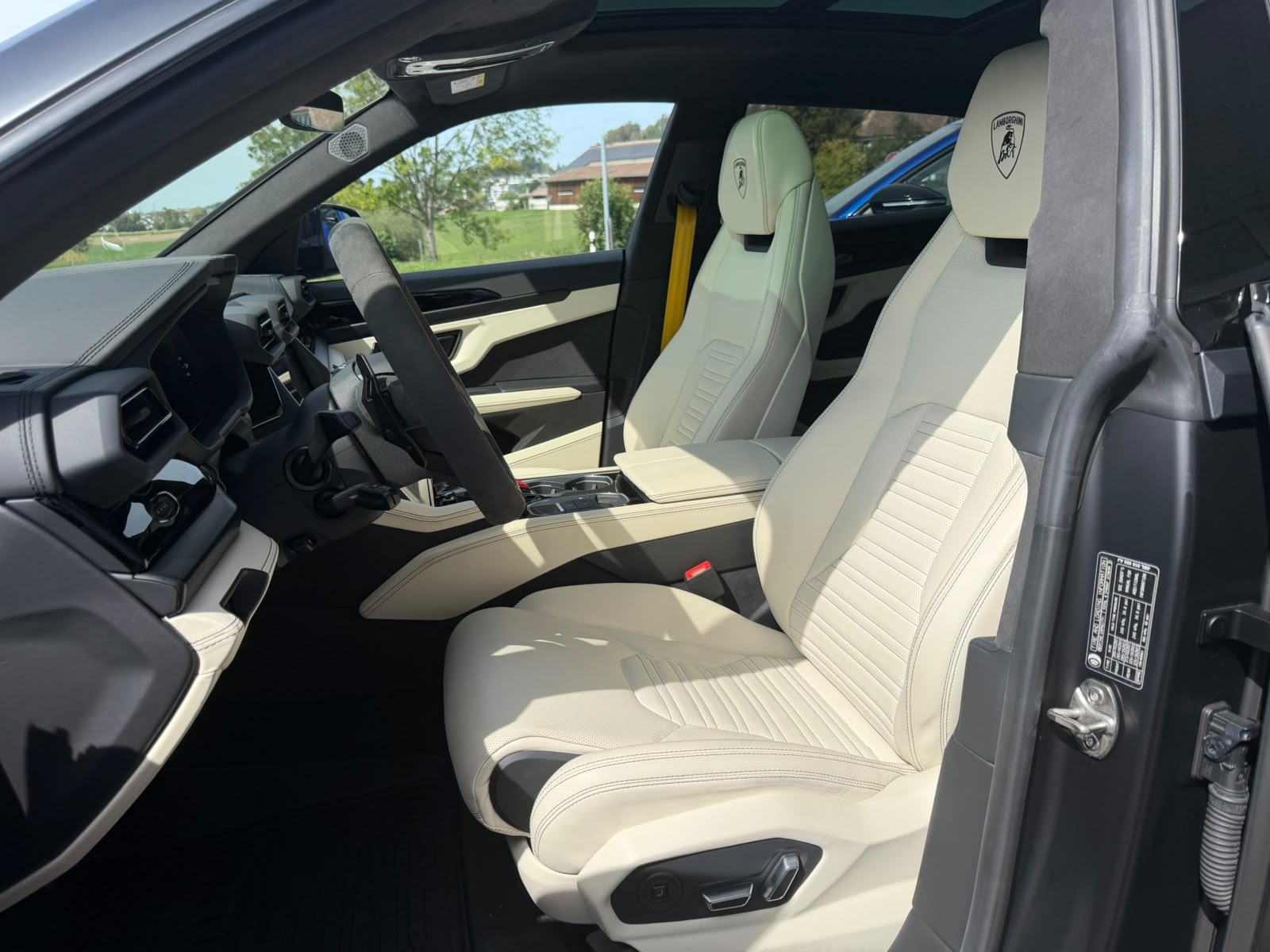 LAMBORGHINI Urus Performante inkl. Akrapovic Auspuffanlage-image-7