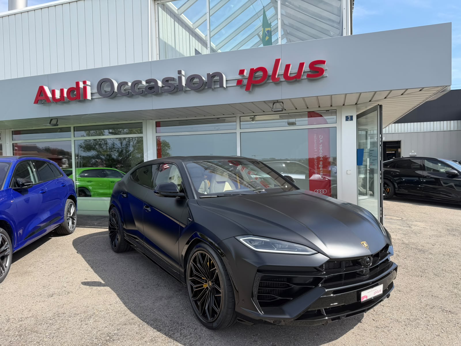 LAMBORGHINI Urus Performante inkl. Akrapovic Auspuffanlage-image-0