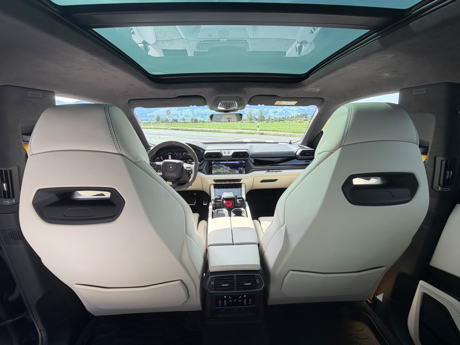 LAMBORGHINI Urus Performante inkl. Akrapovic Auspuffanlage-image-9