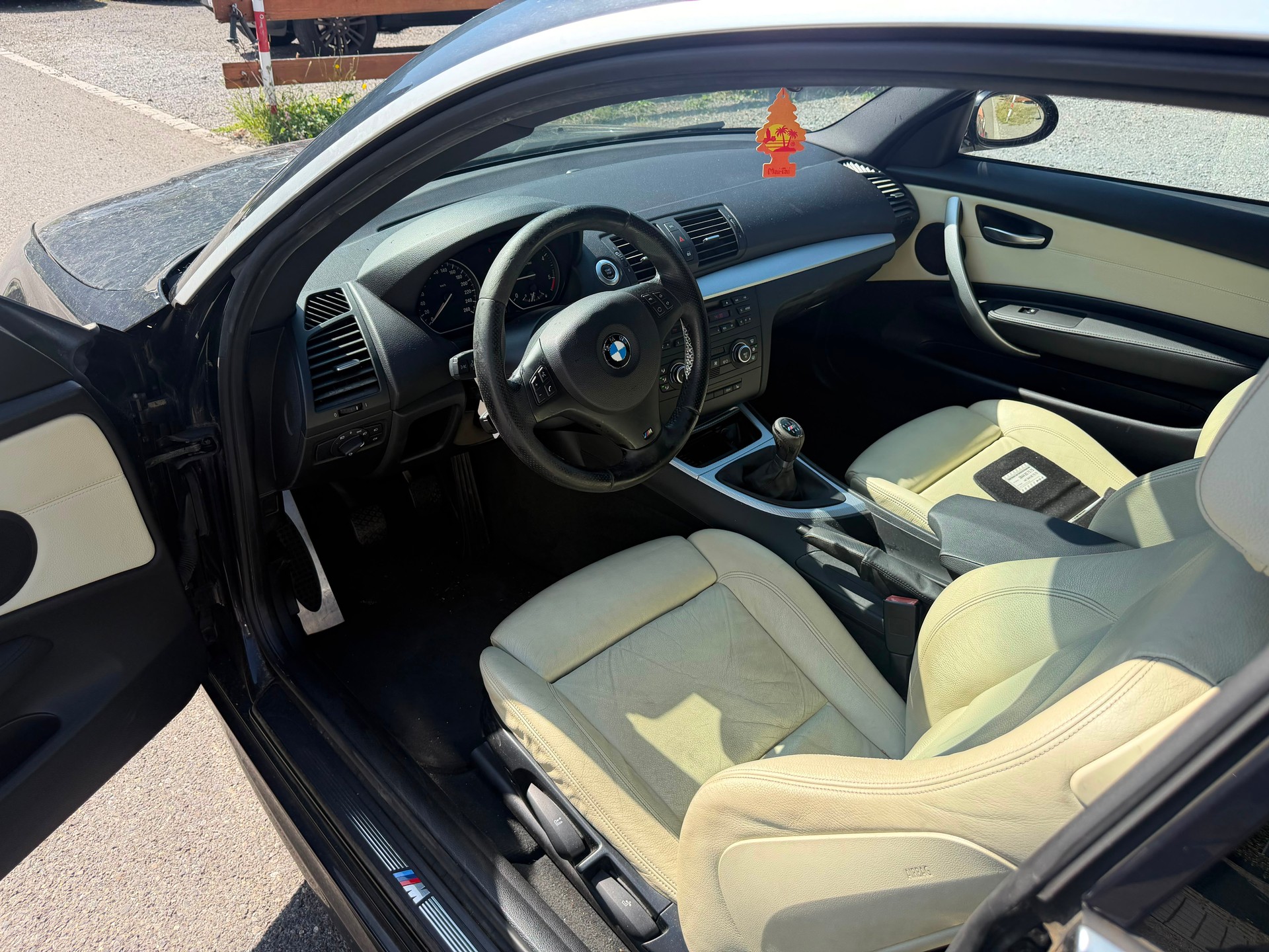 BMW 123d-image-5