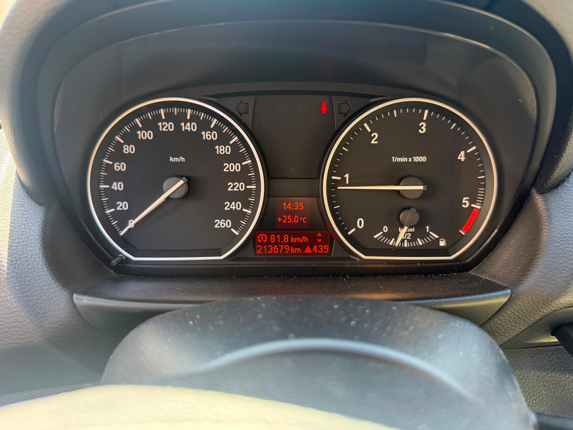 BMW 123d-image-9
